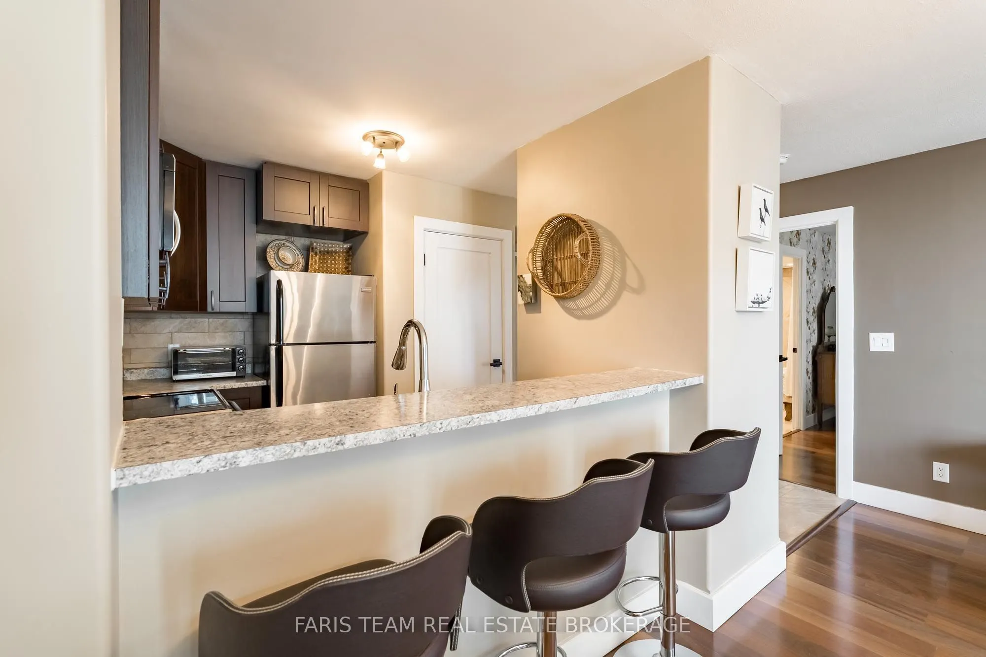140 Dunlop Street E #508