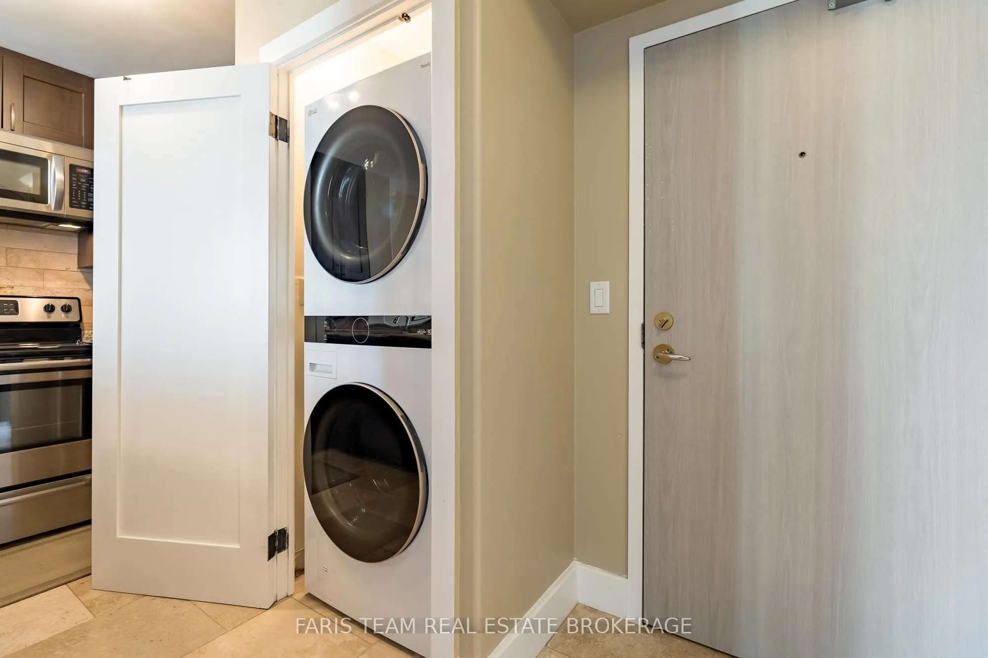 140 Dunlop Street E #508