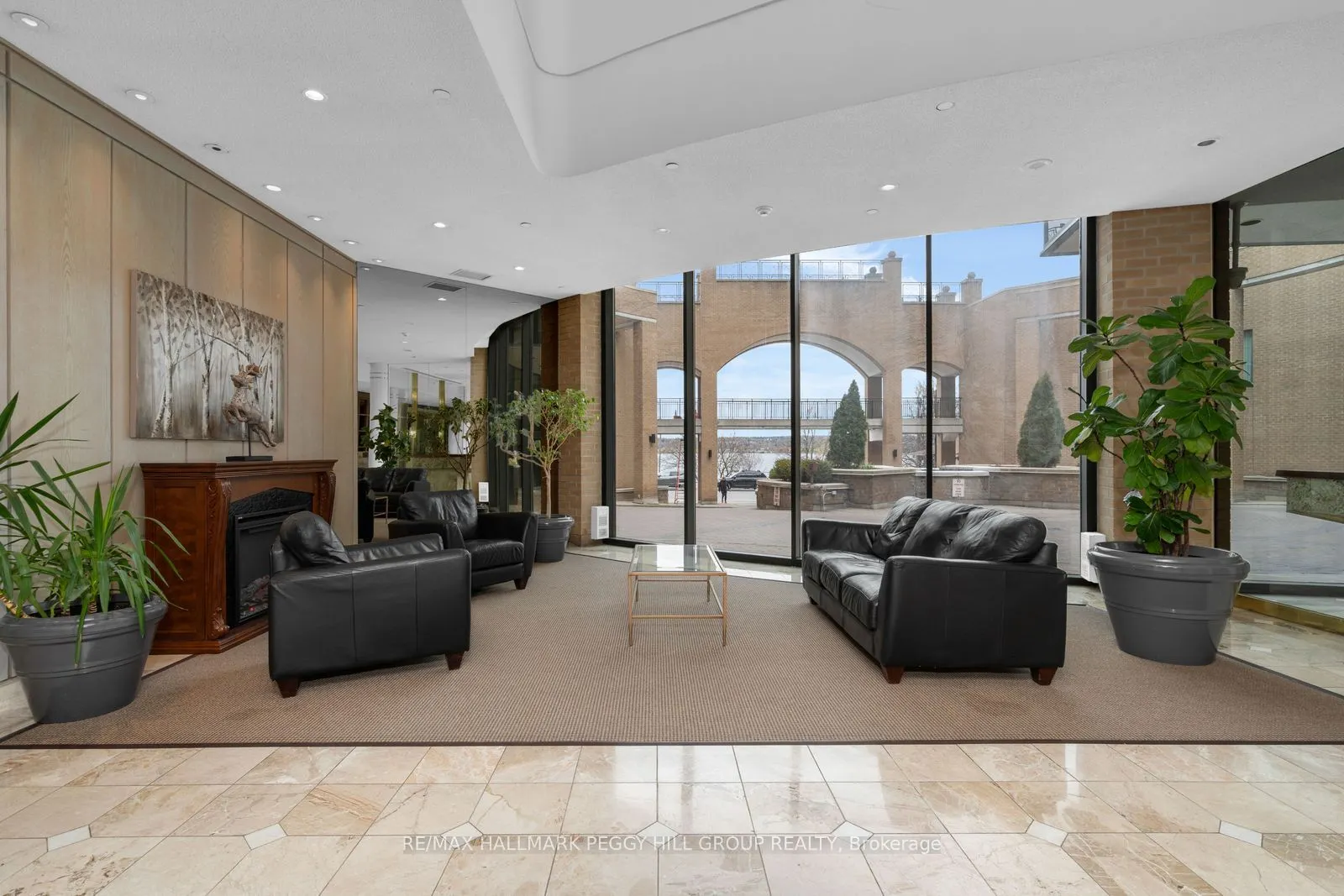 150 Dunlop Street E #904