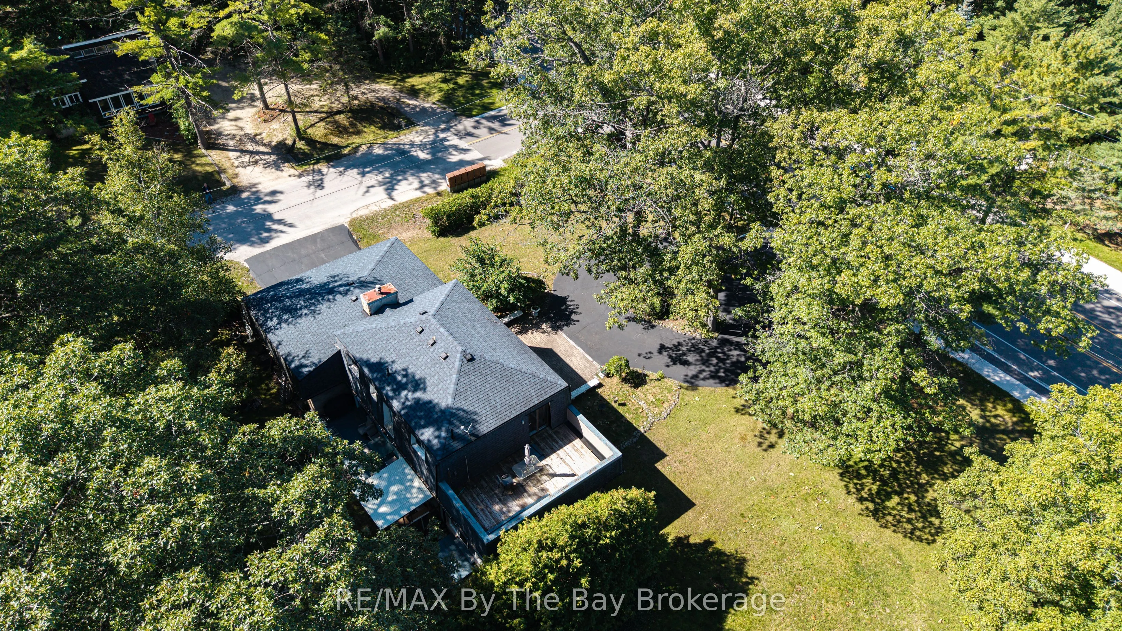 1693 River Road W