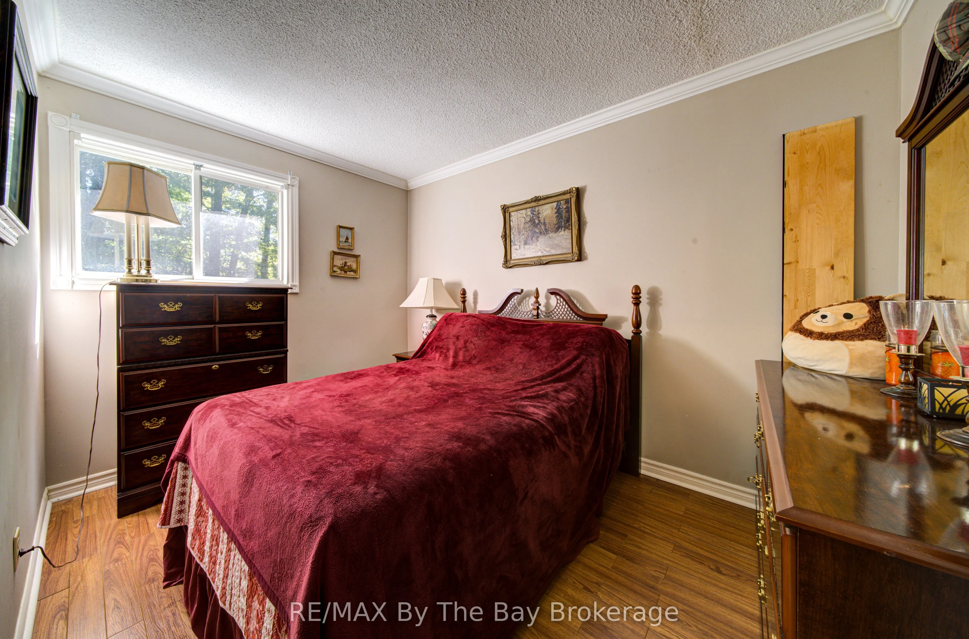1693 River Road W