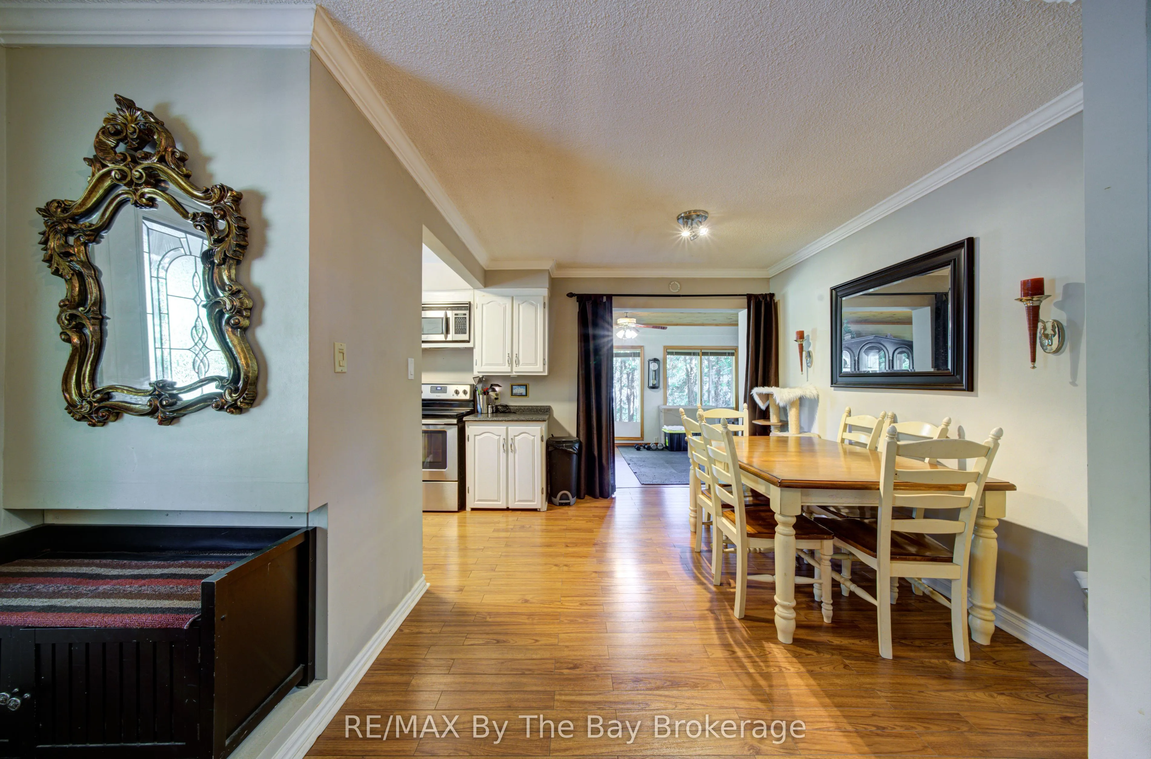 1693 River Road W