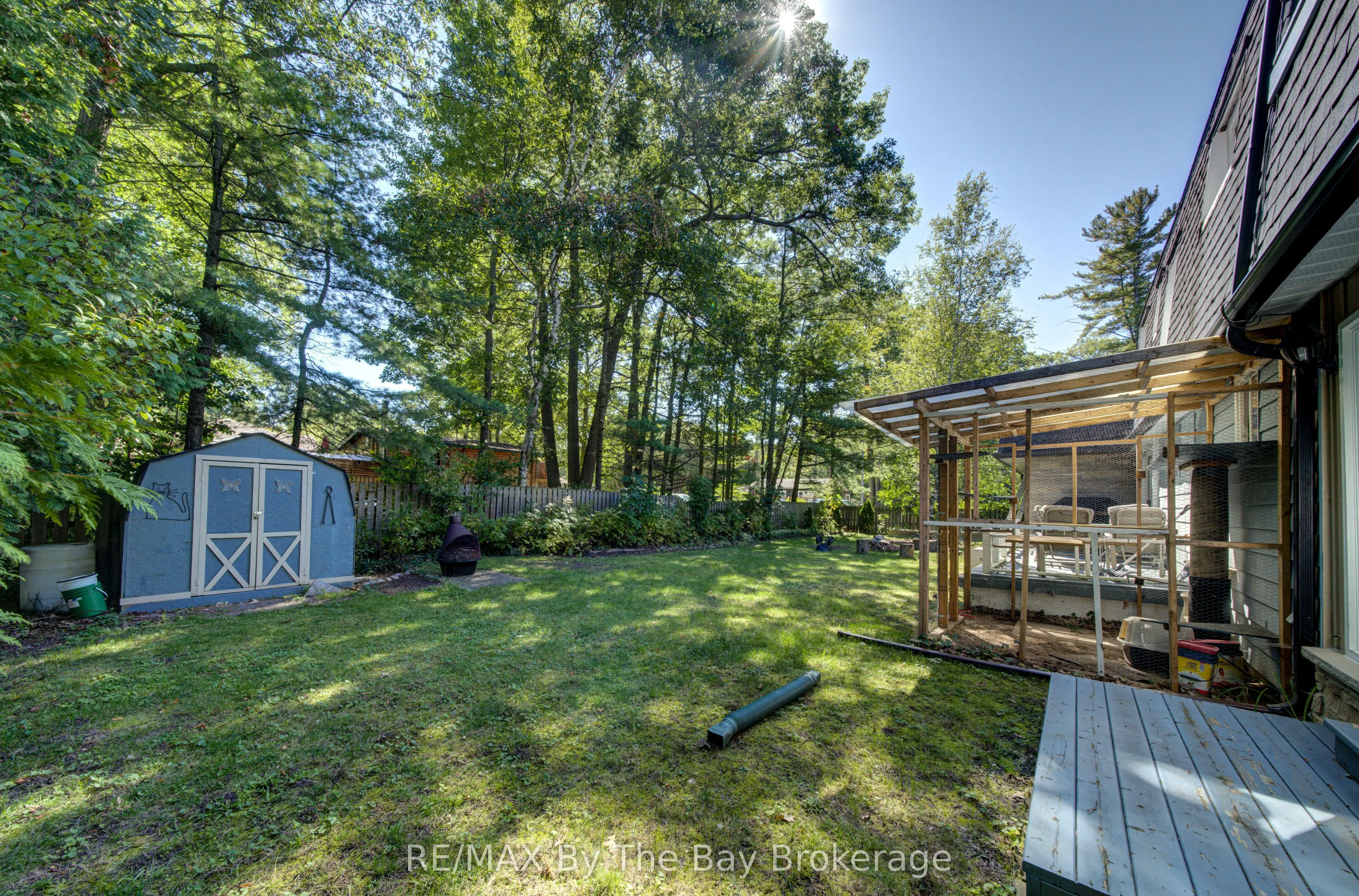 1693 River Road W