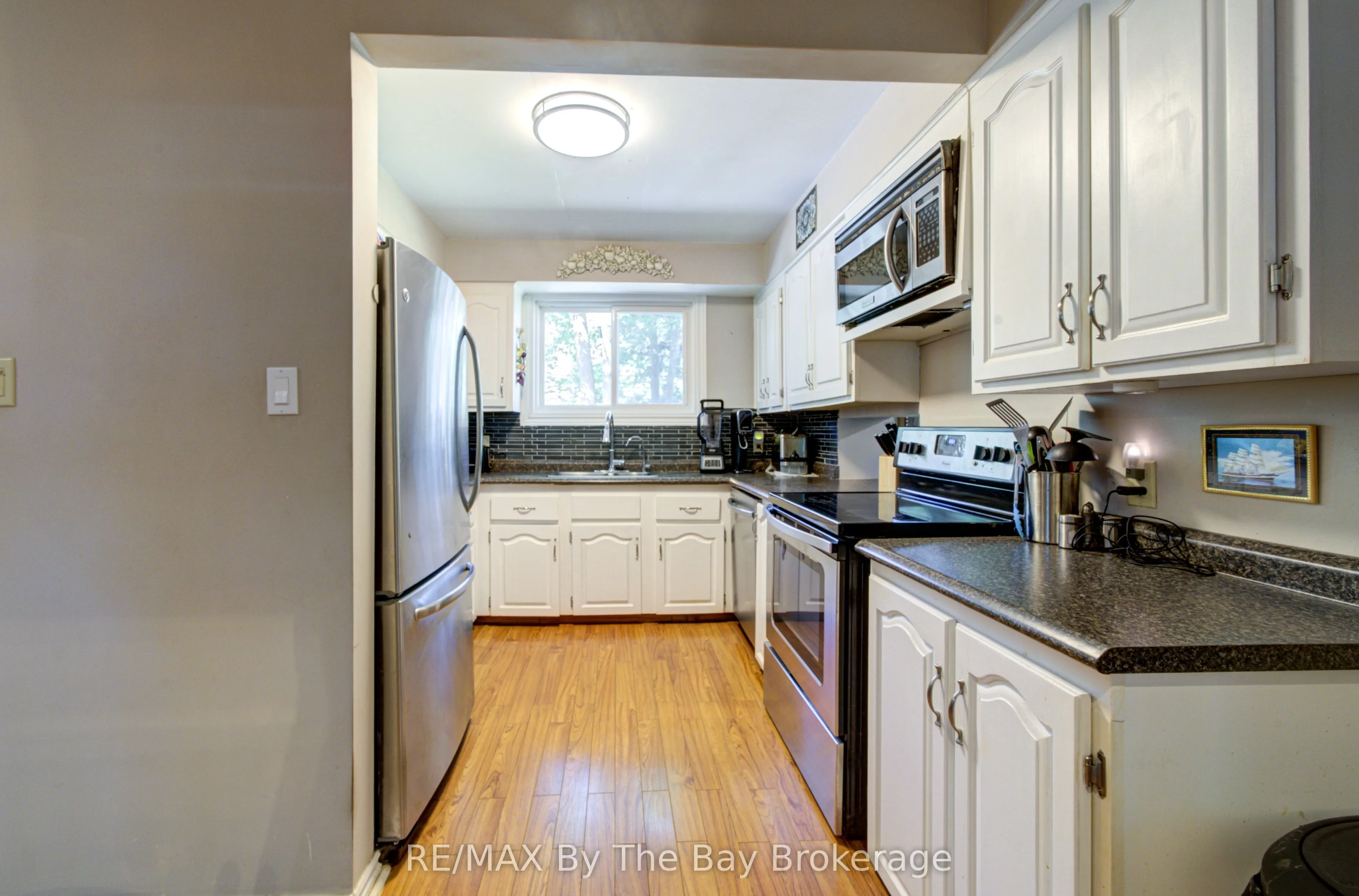 1693 River Road W
