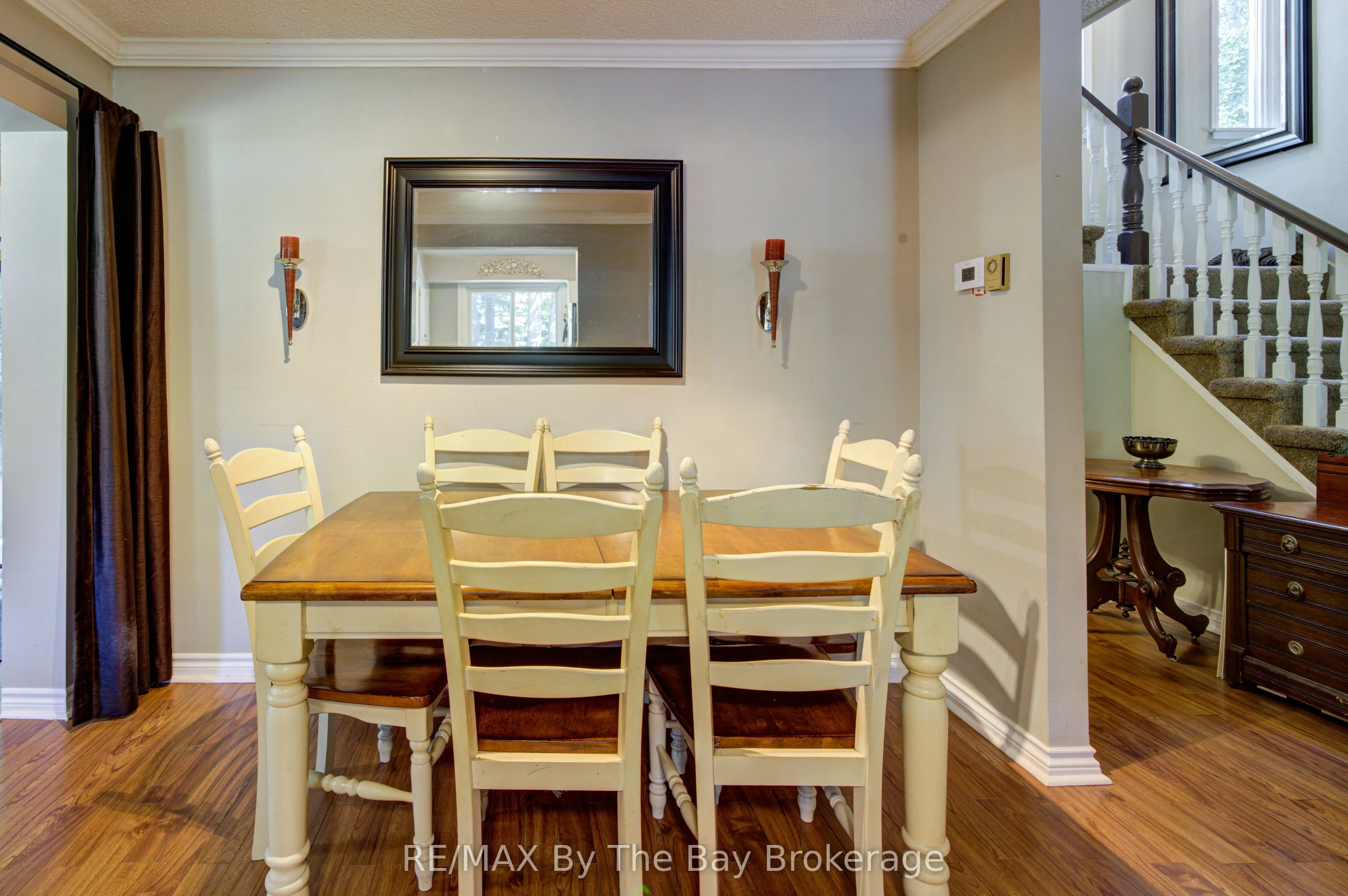 1693 River Road W