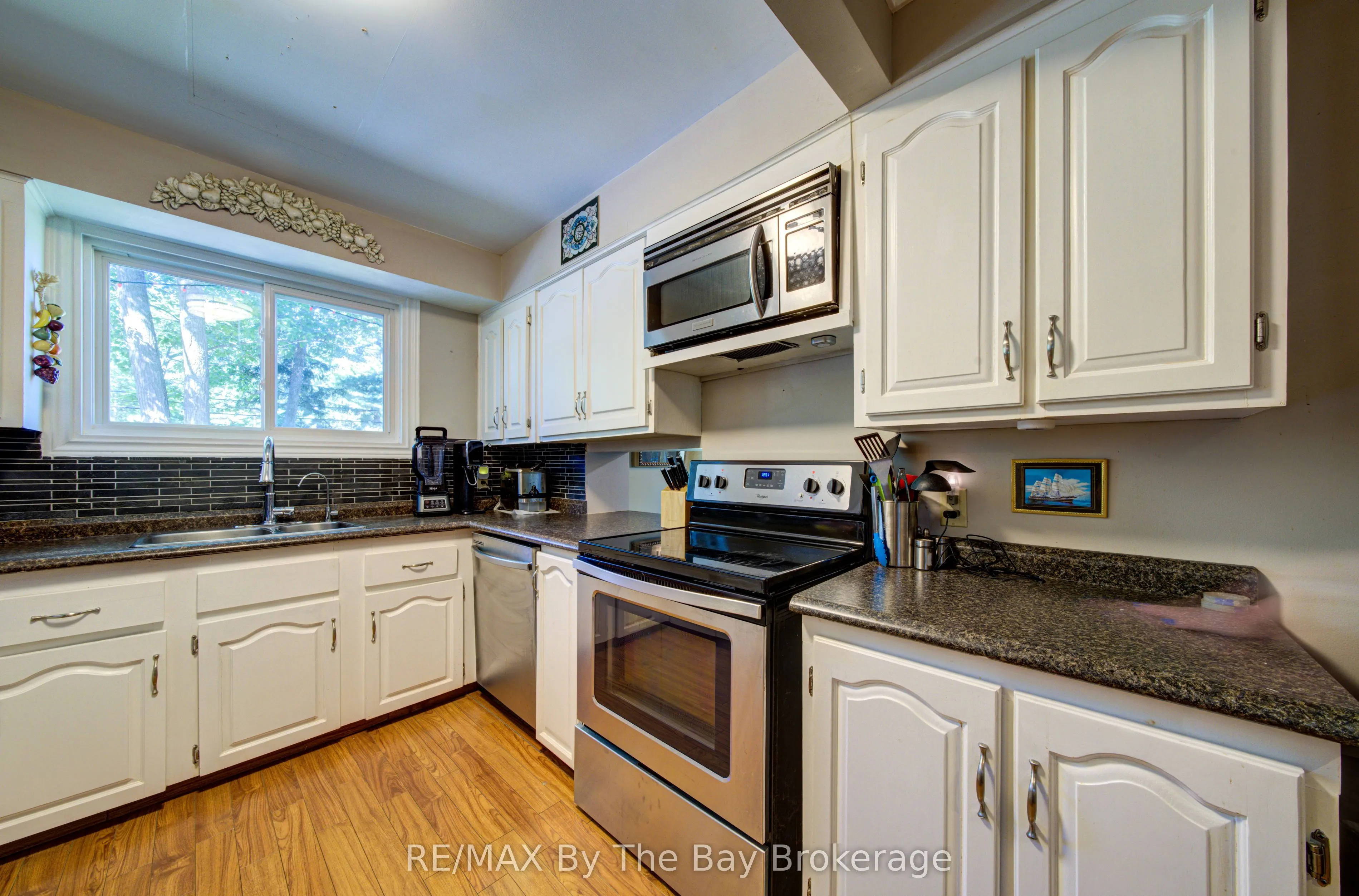 1693 River Road W