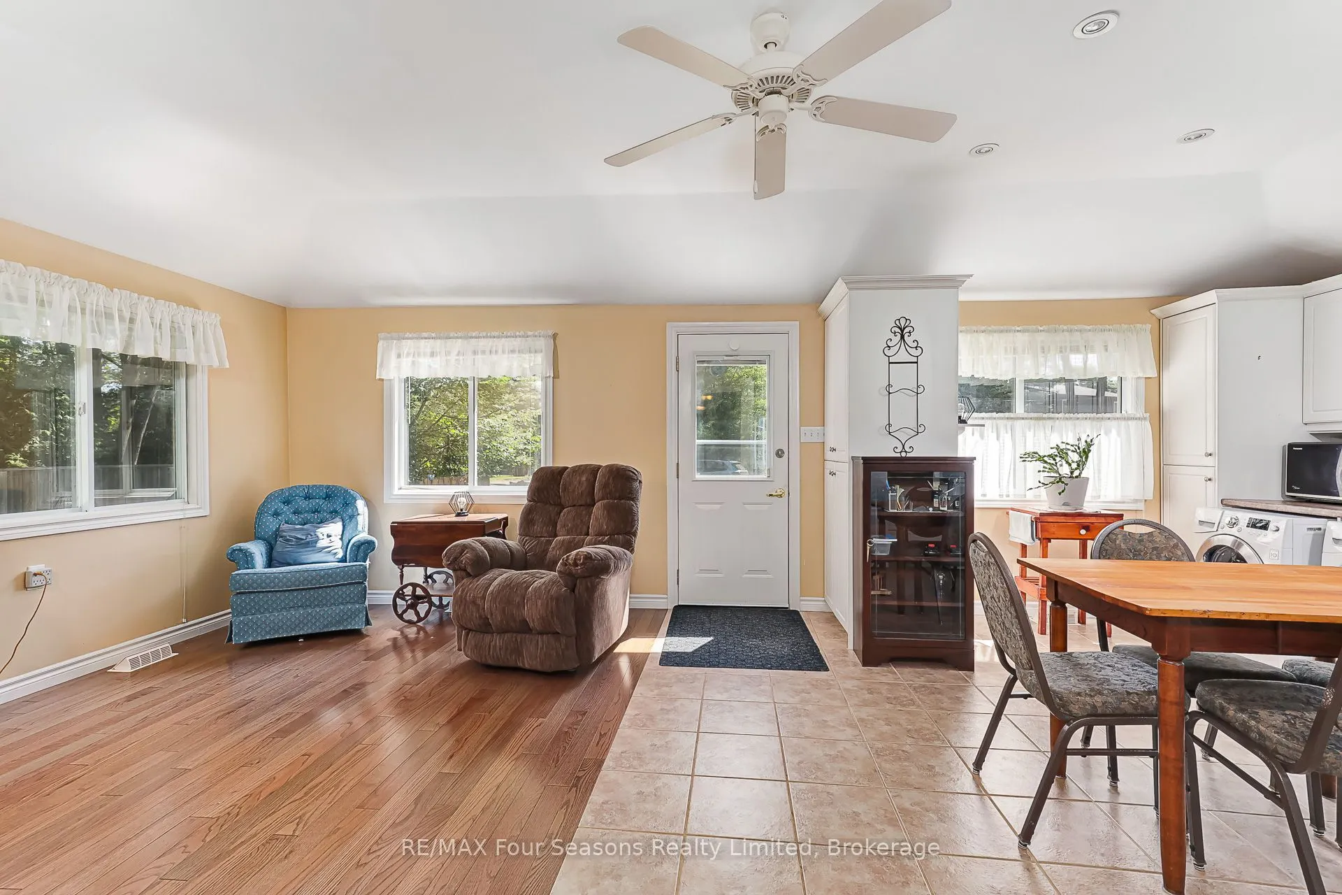 511 Oxbow Park Drive