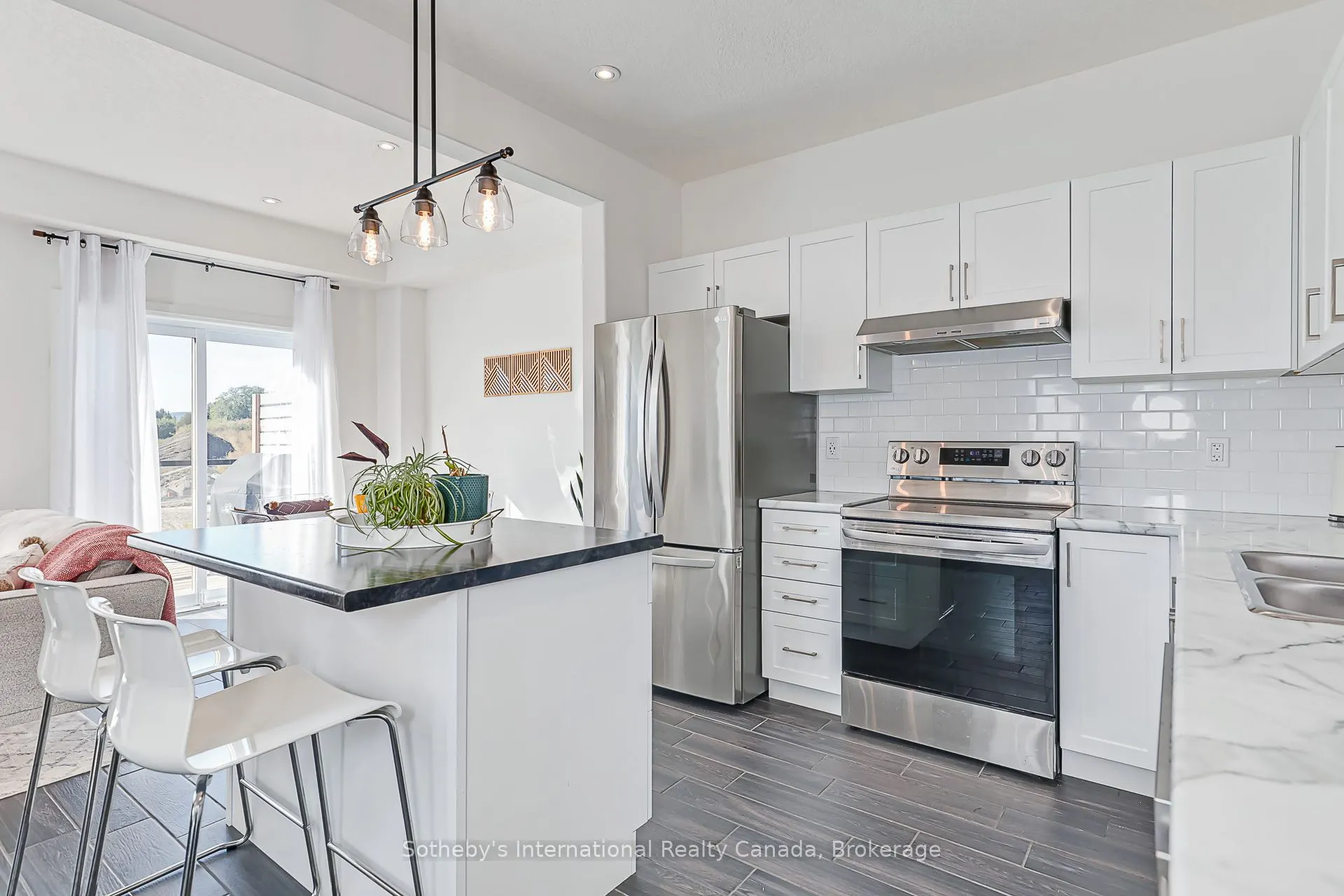 73 Archer Avenue