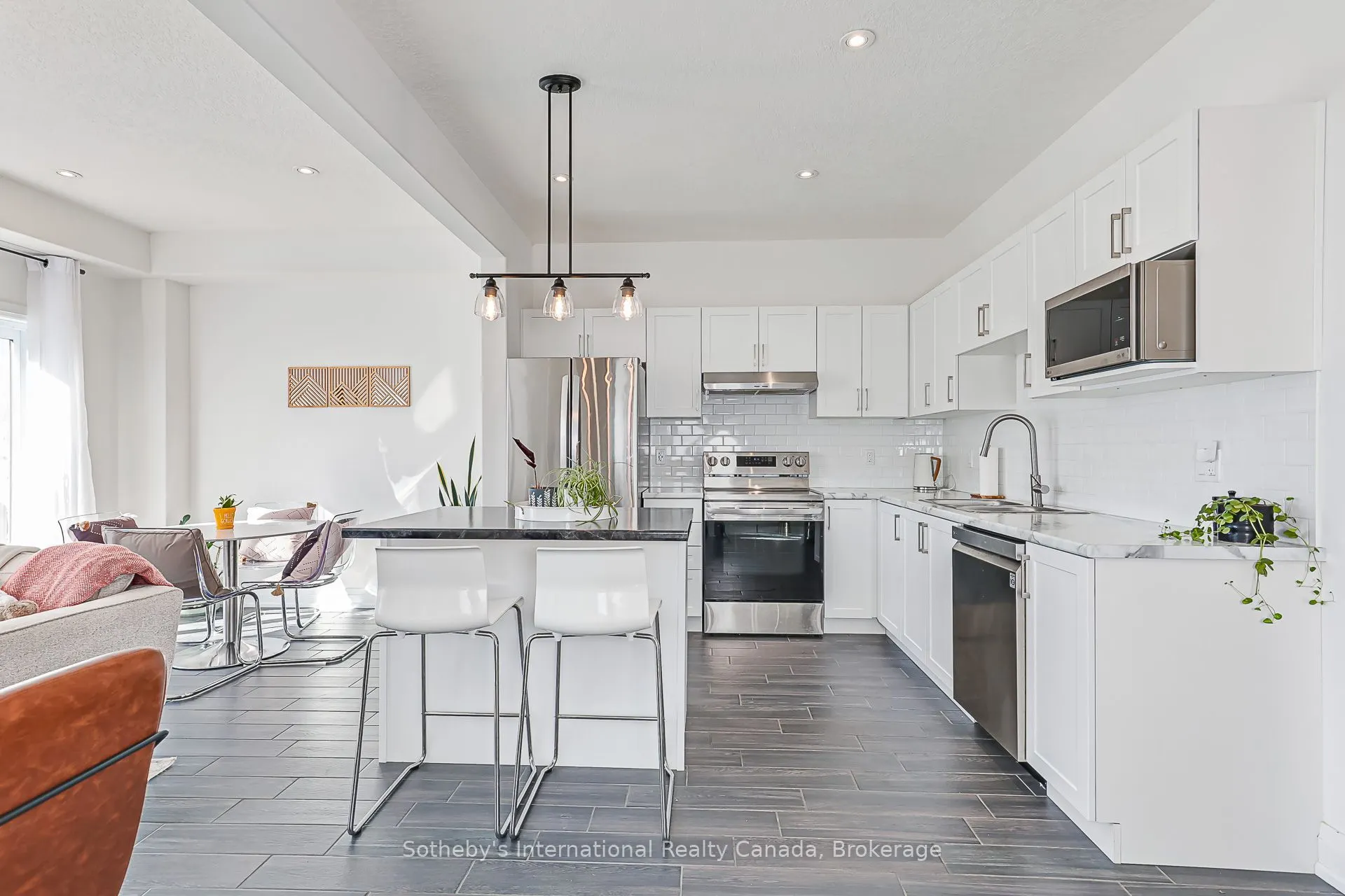 73 Archer Avenue