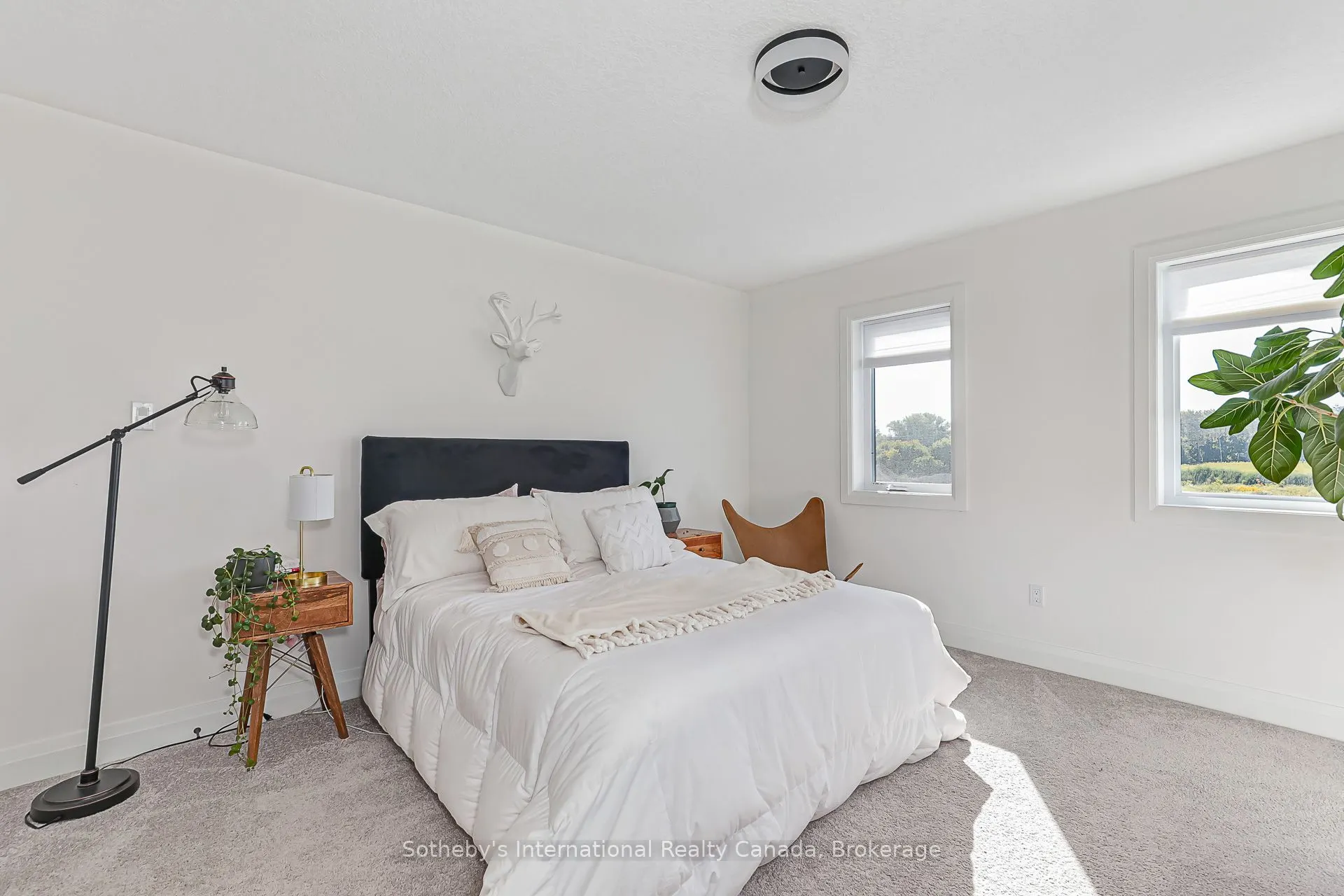 73 Archer Avenue
