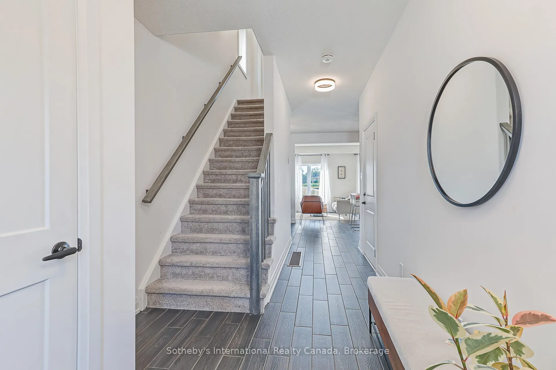73 Archer Avenue