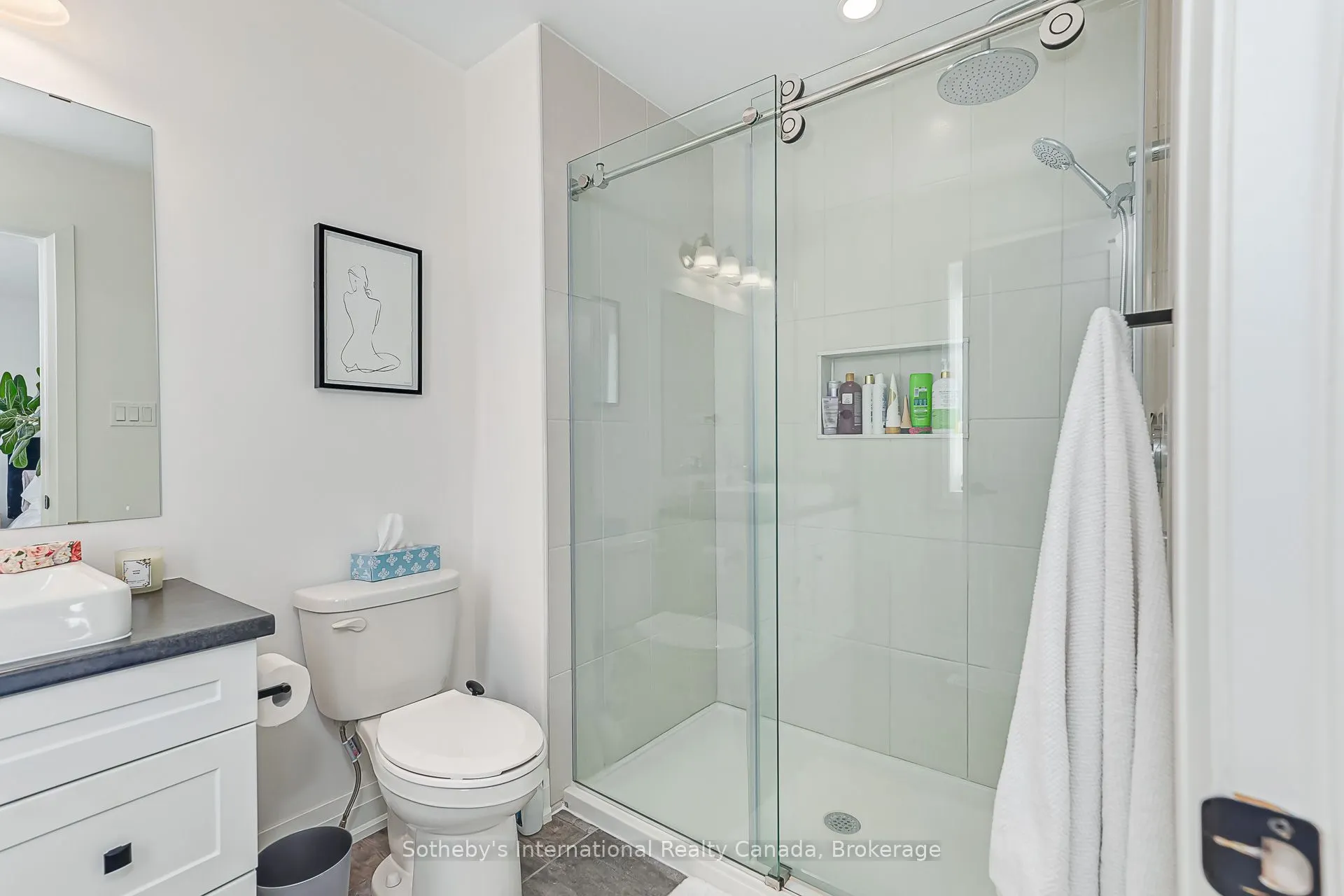 73 Archer Avenue