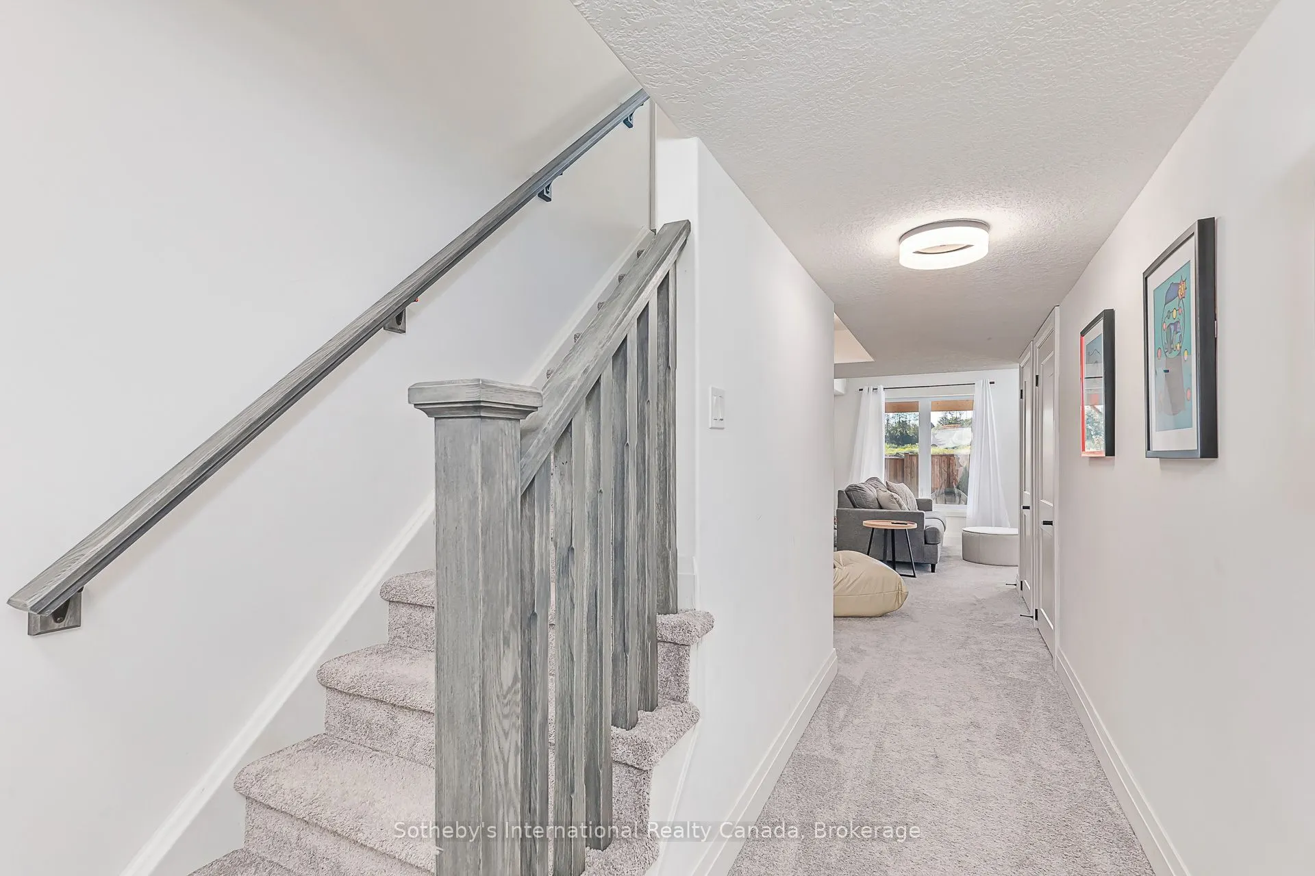 73 Archer Avenue