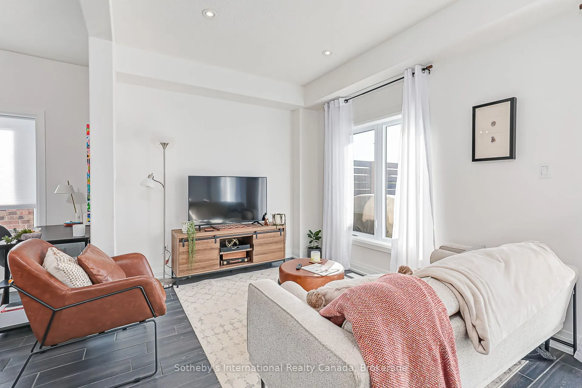 73 Archer Avenue