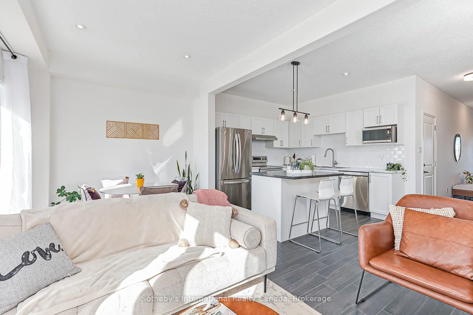 73 Archer Avenue