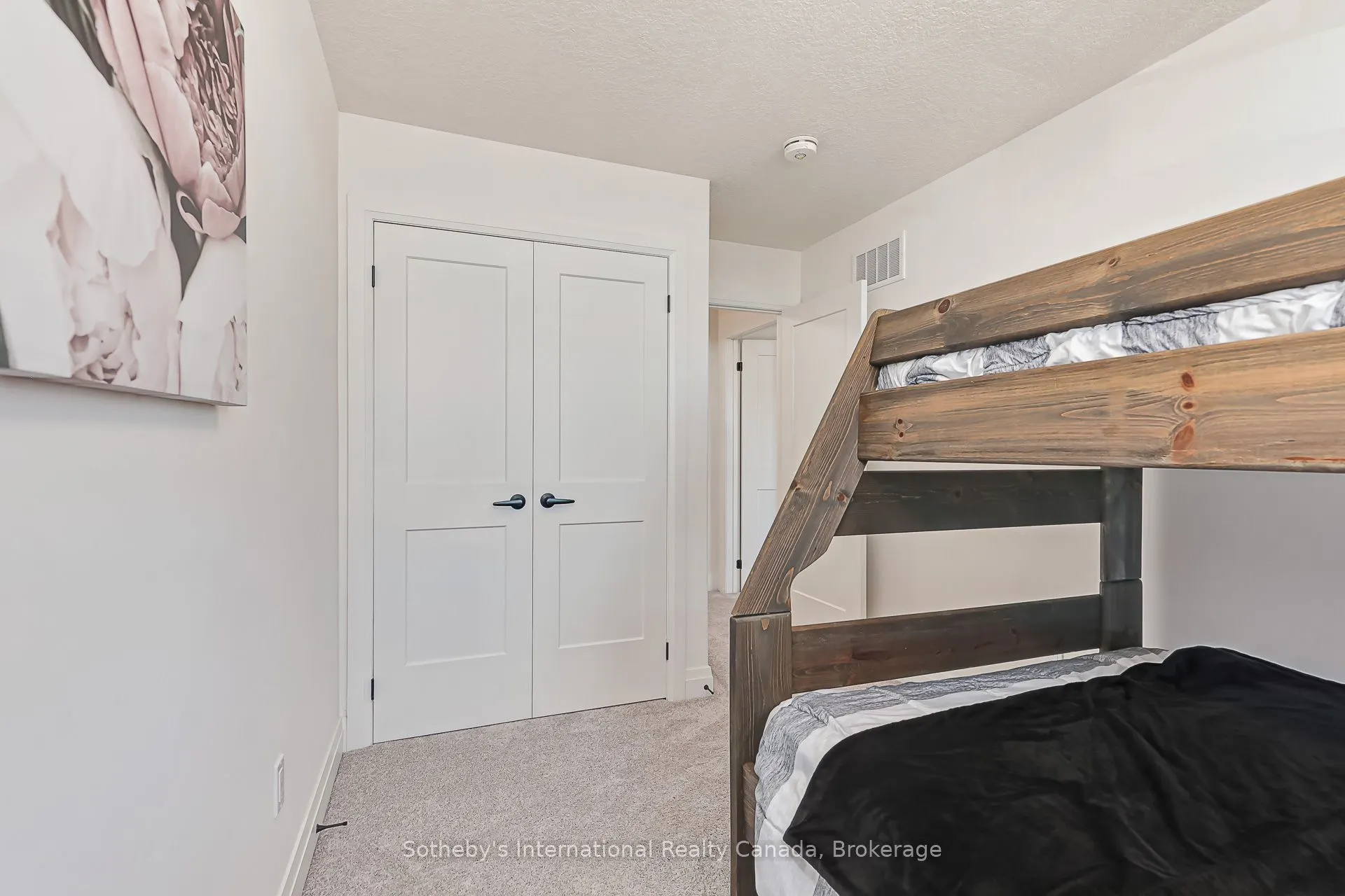 73 Archer Avenue