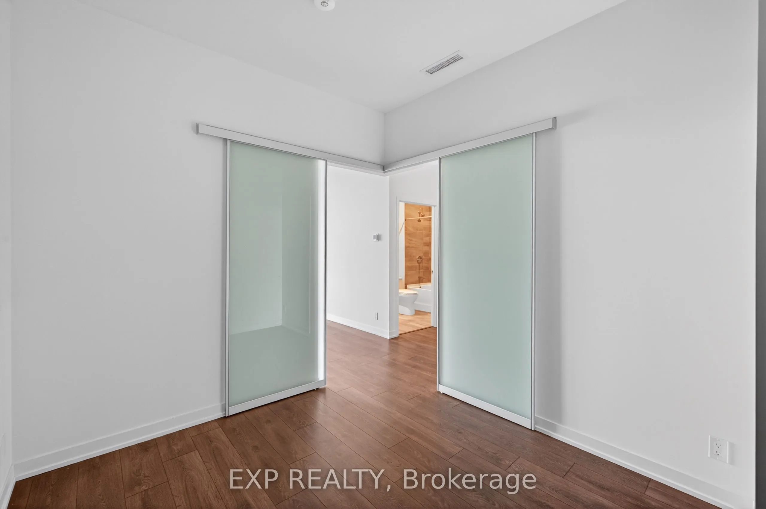 39 Mary Street #1101