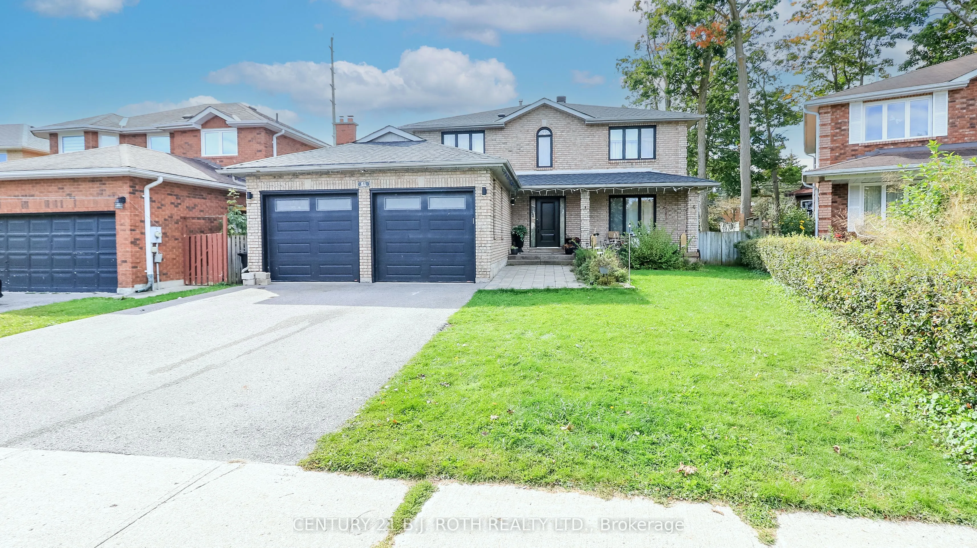 61 Barwick Drive W