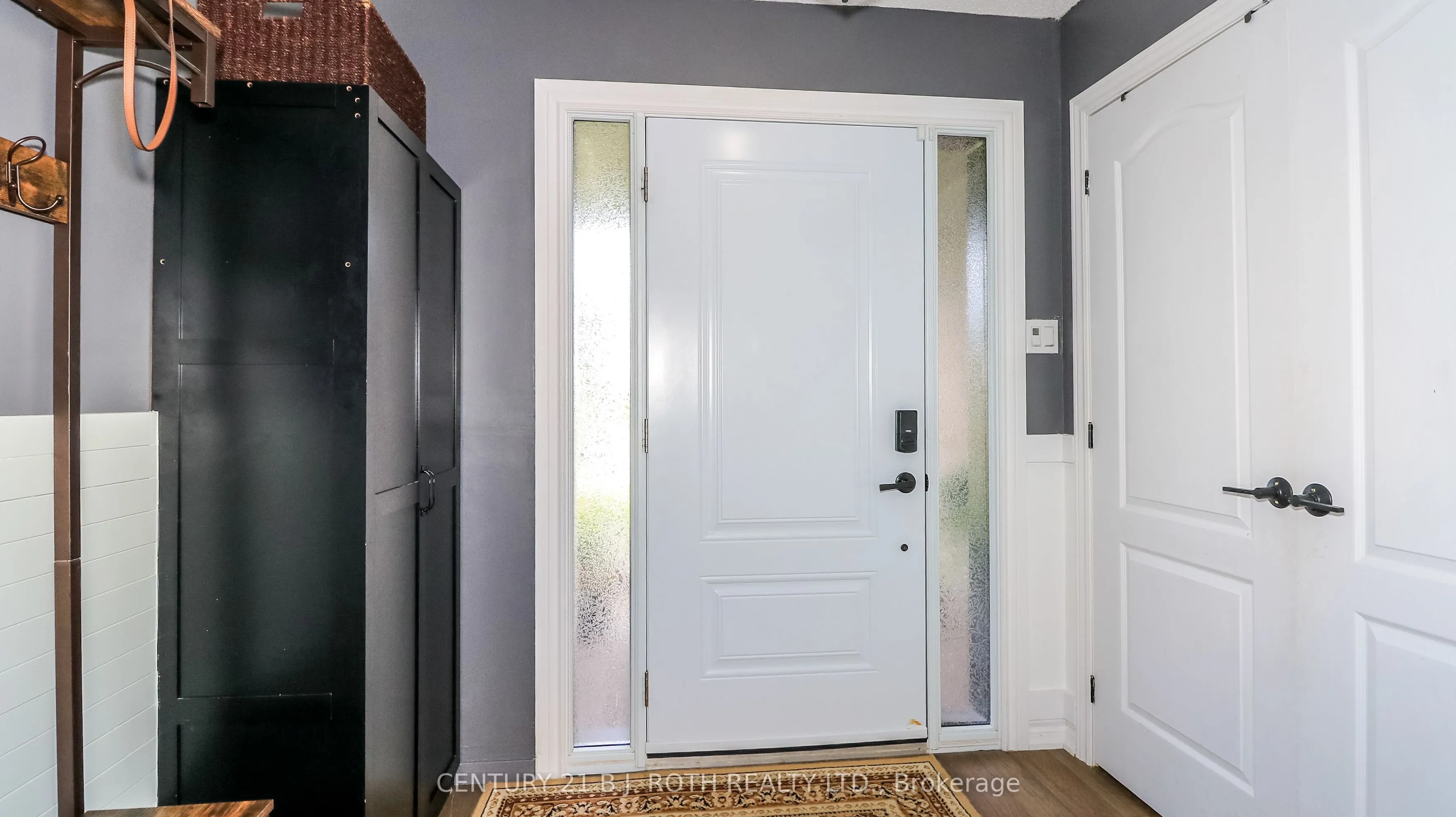 61 Barwick Drive W