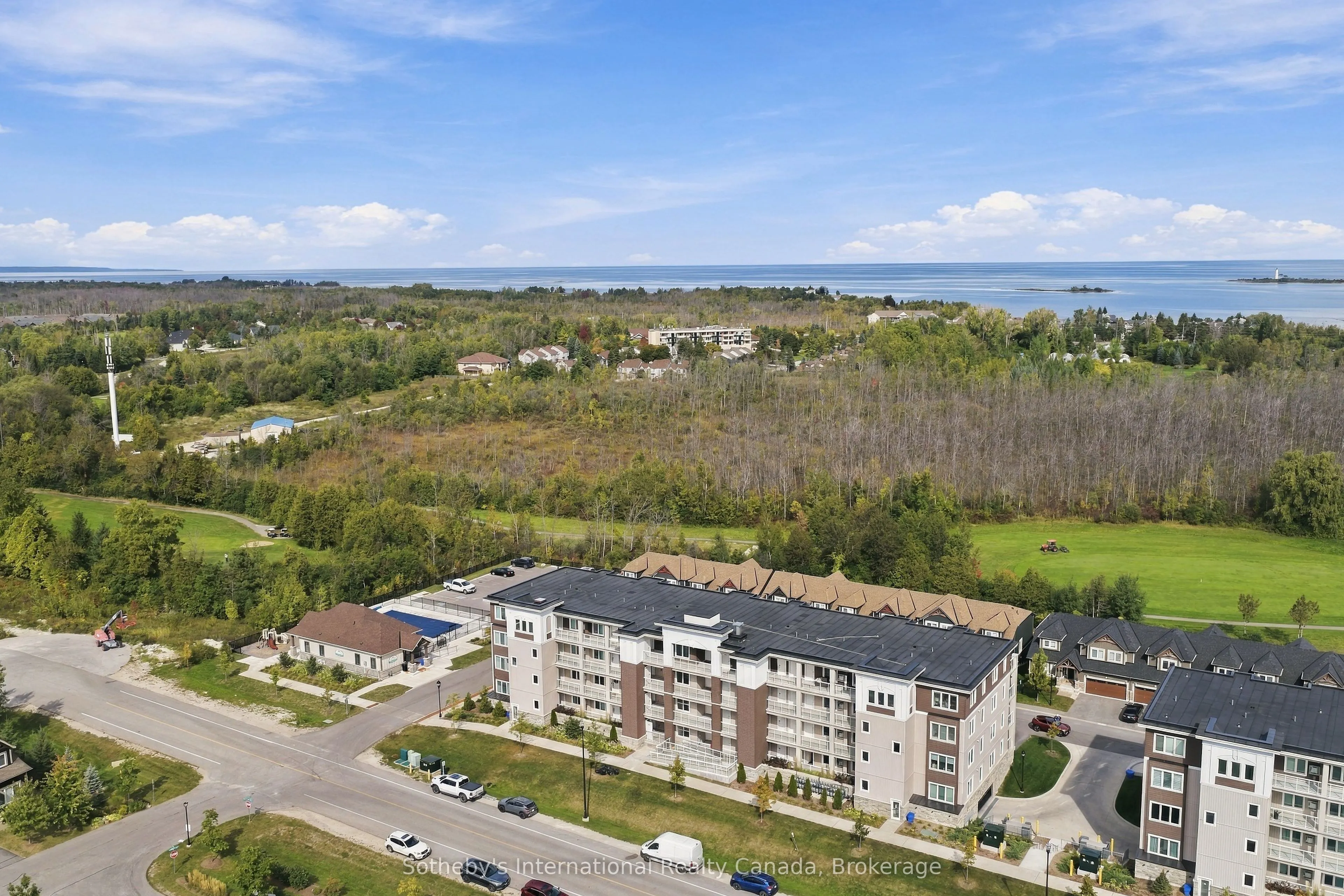 17 Spooner Crescent #206