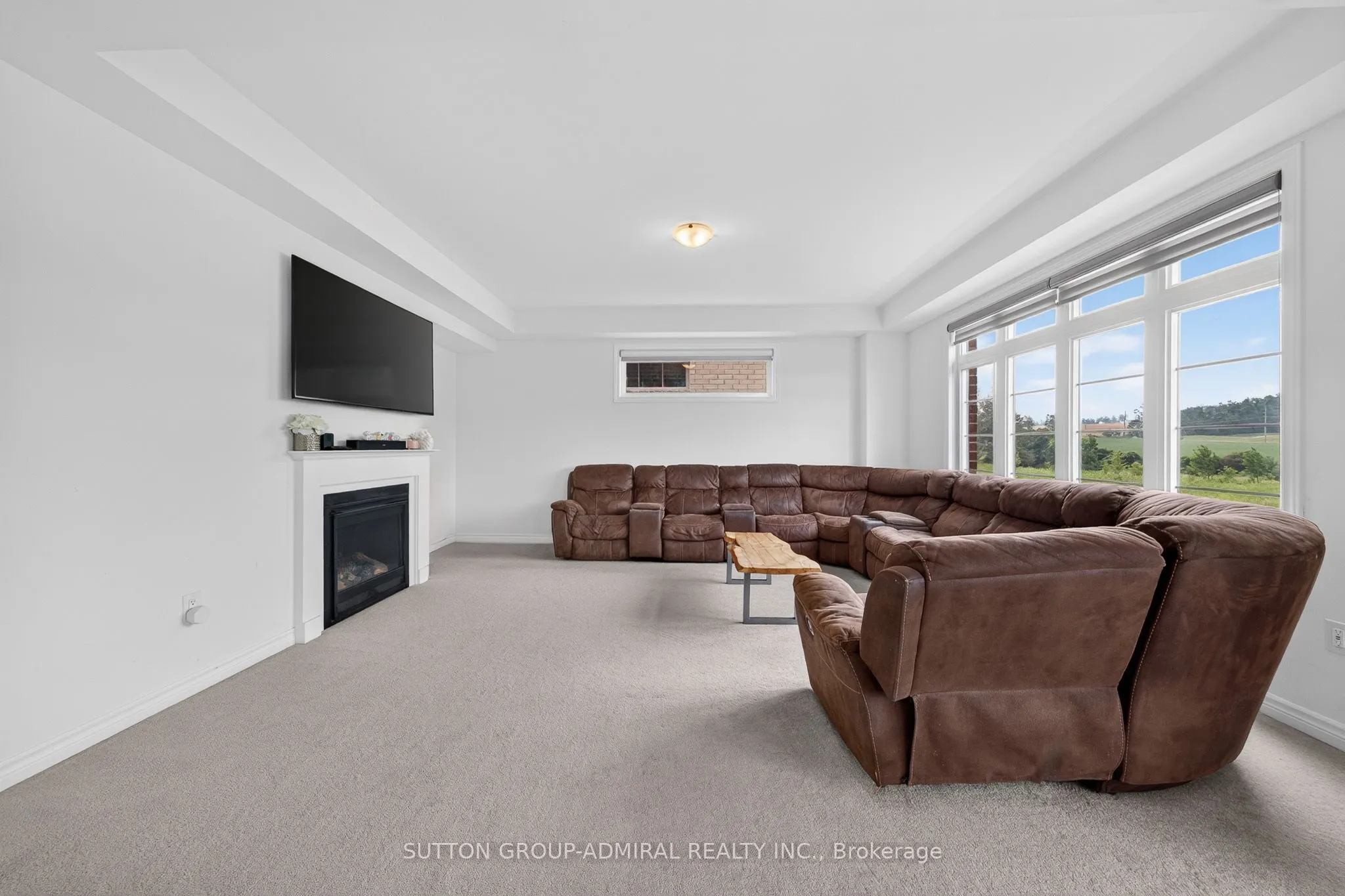 76 CALYPSO Avenue