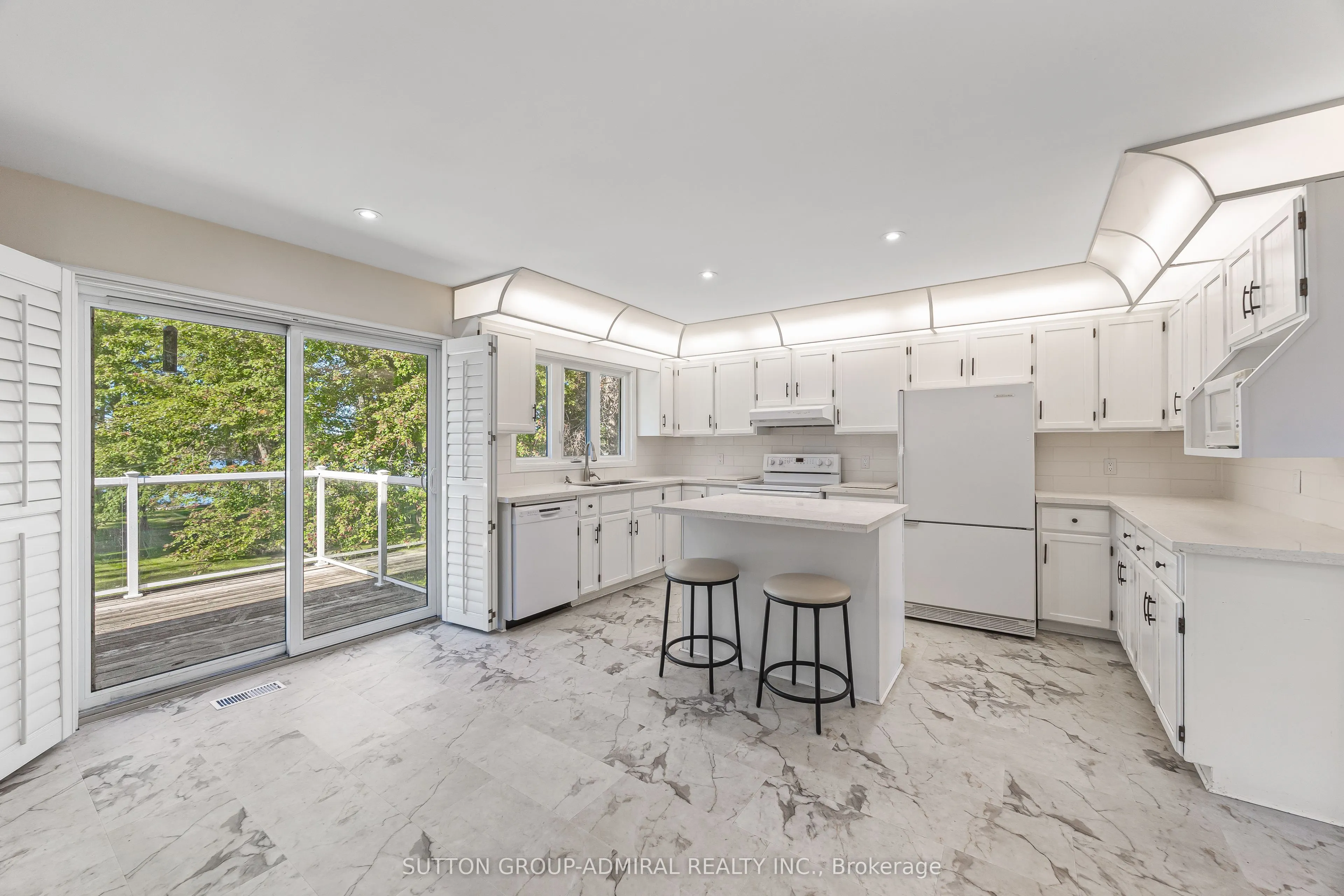 182 Bayshore Drive