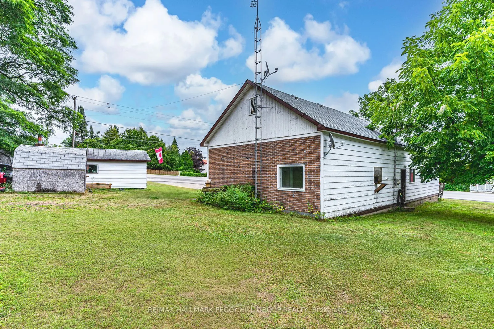 332 Champlain Road