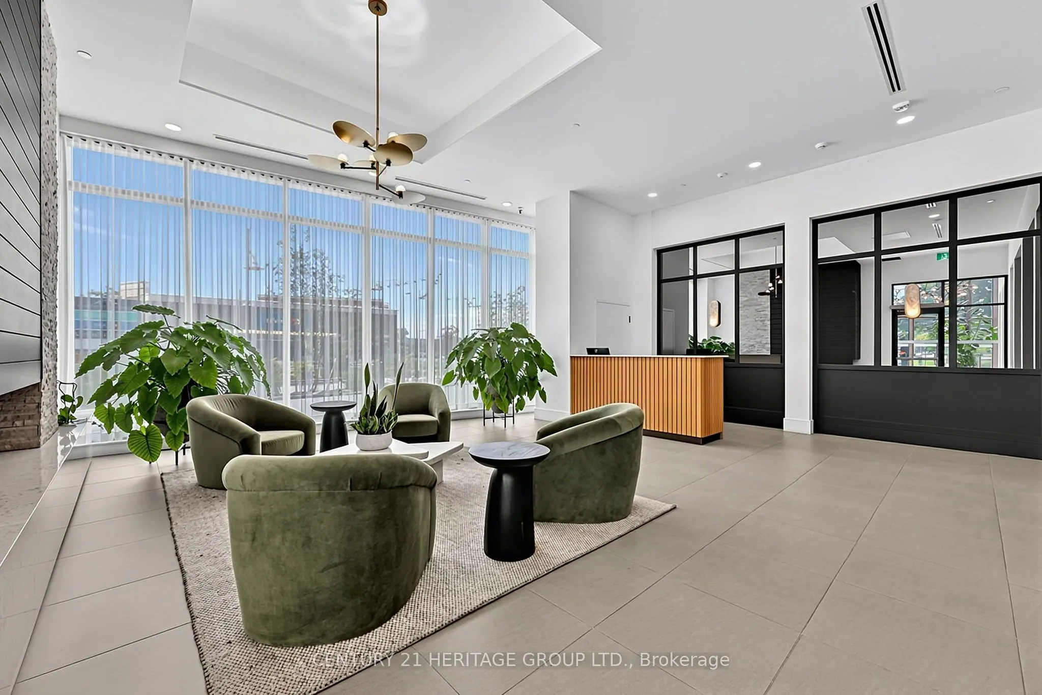 31 Huron Street #304