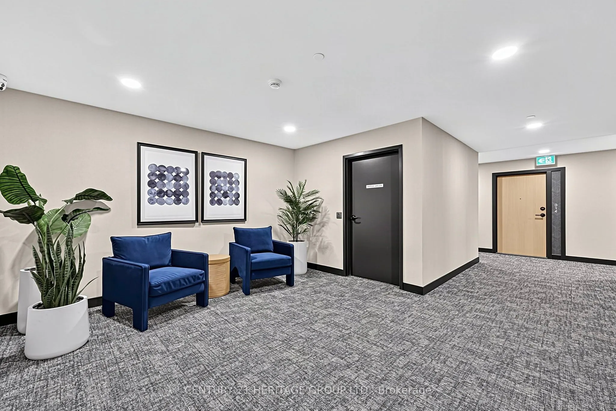 31 Huron Street #304