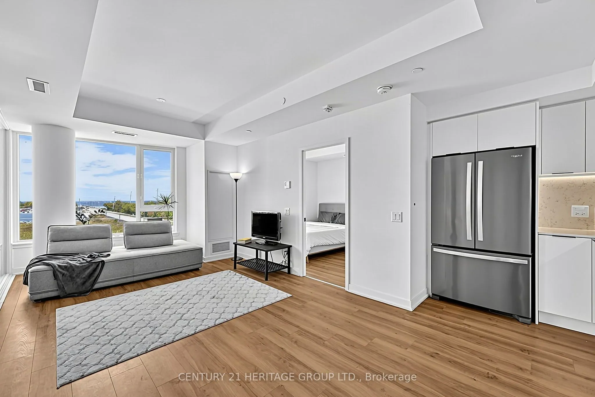 31 Huron Street #304