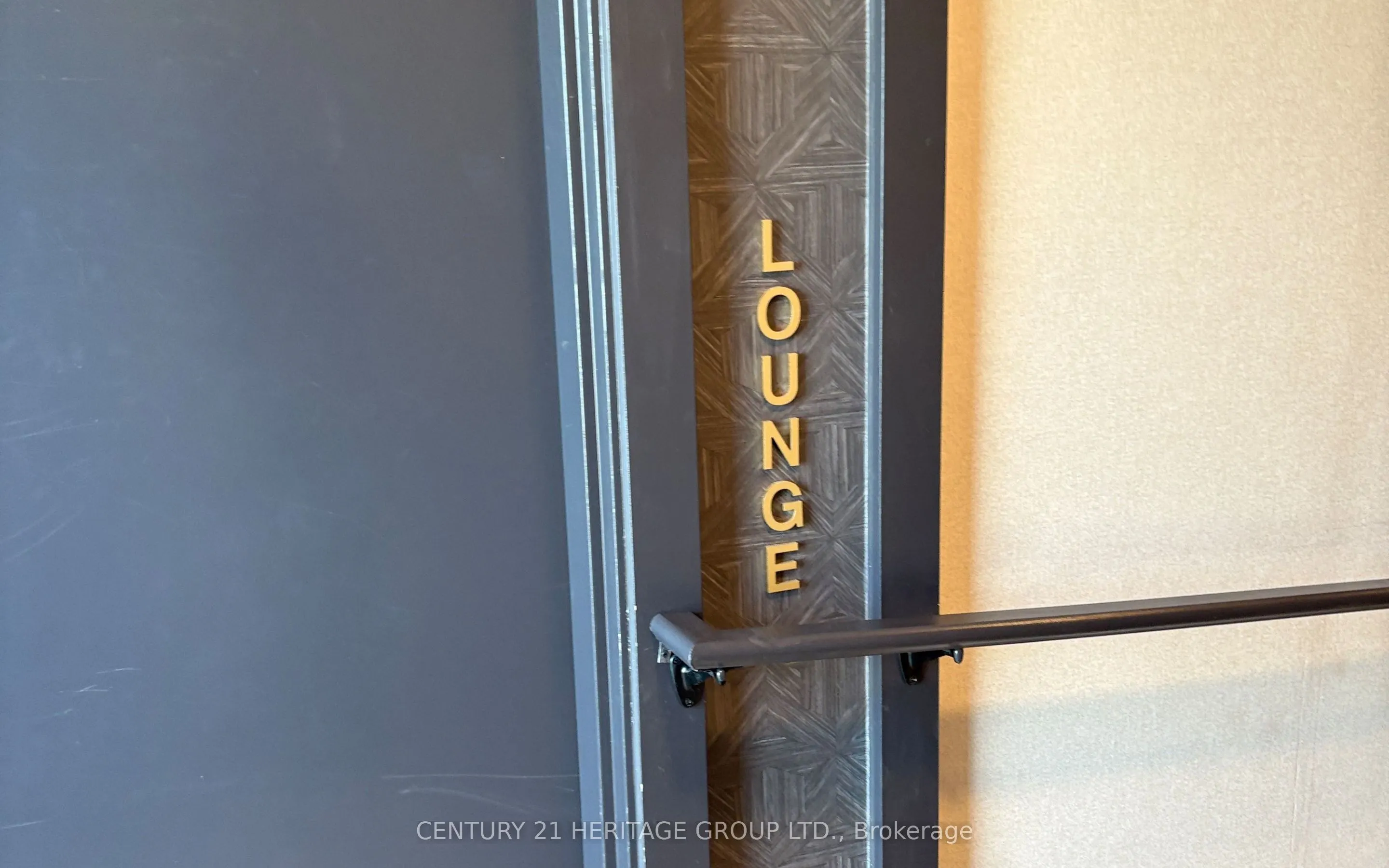31 Huron Street #304