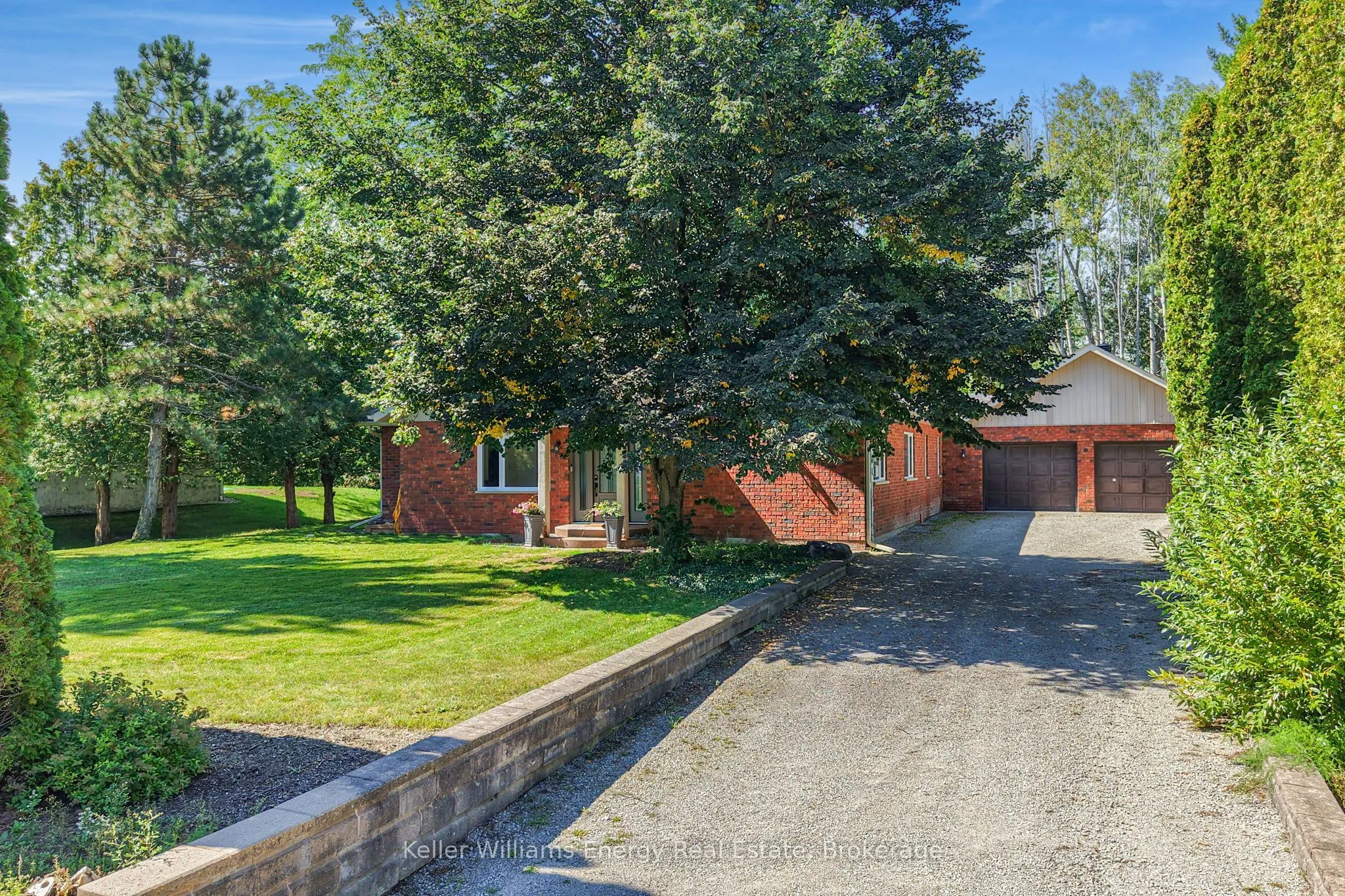 60 Bayside Avenue