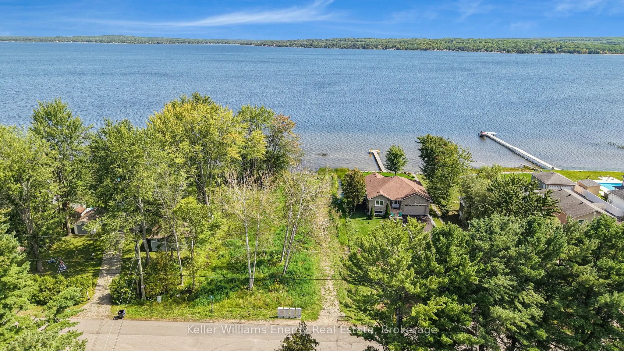 60 Bayside Avenue