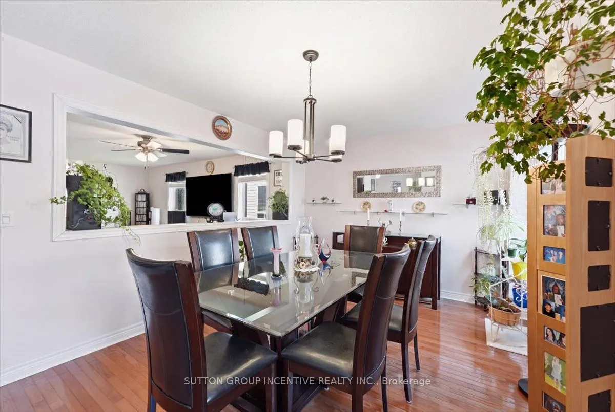 17 White Crescent