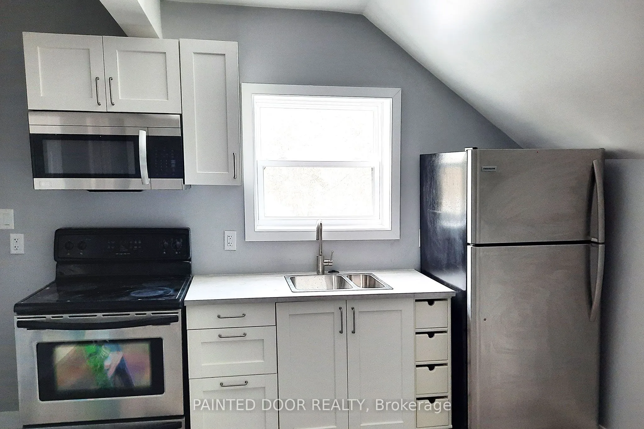 109 Albert Street S