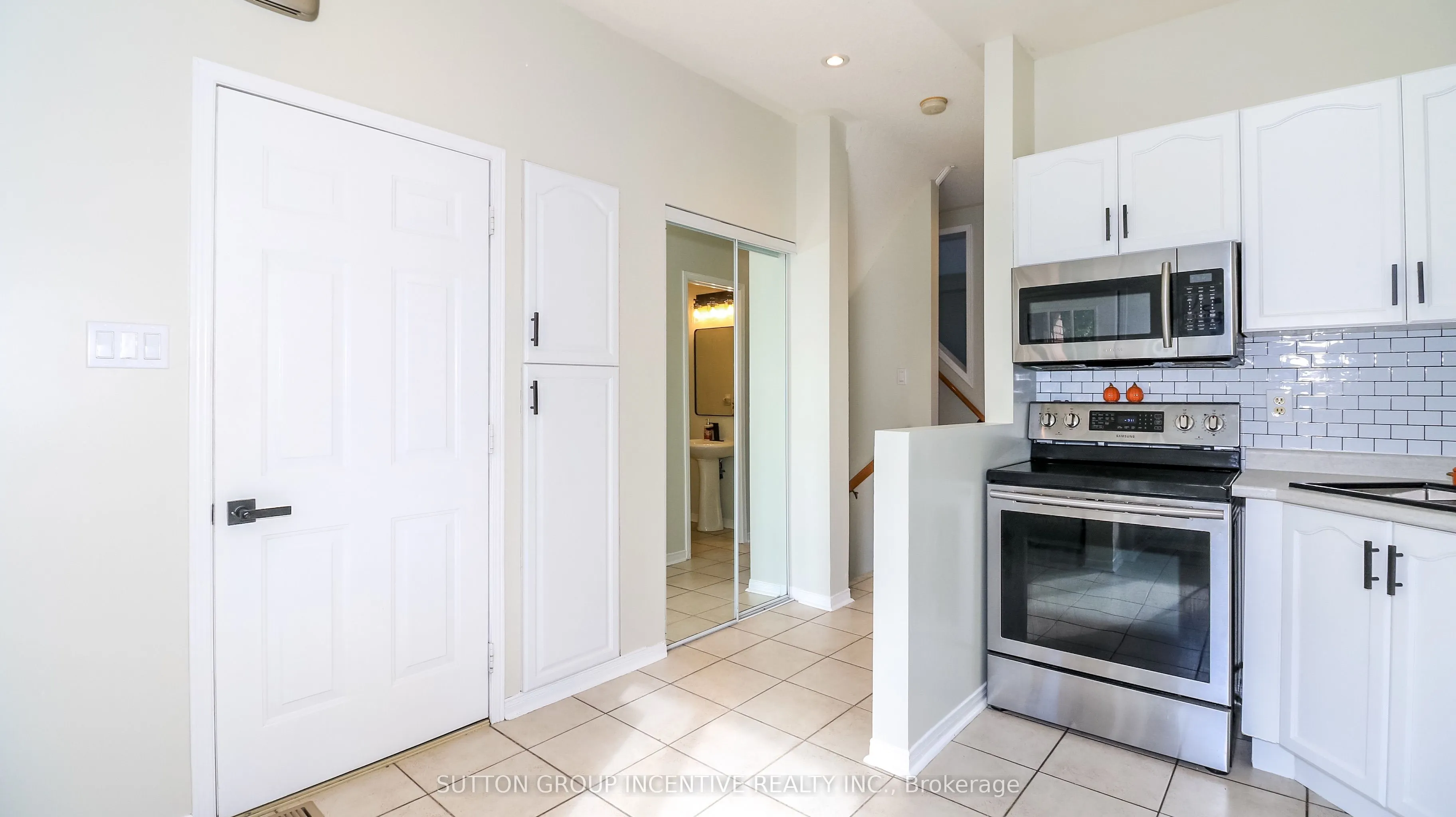 15 Bruce Crescent