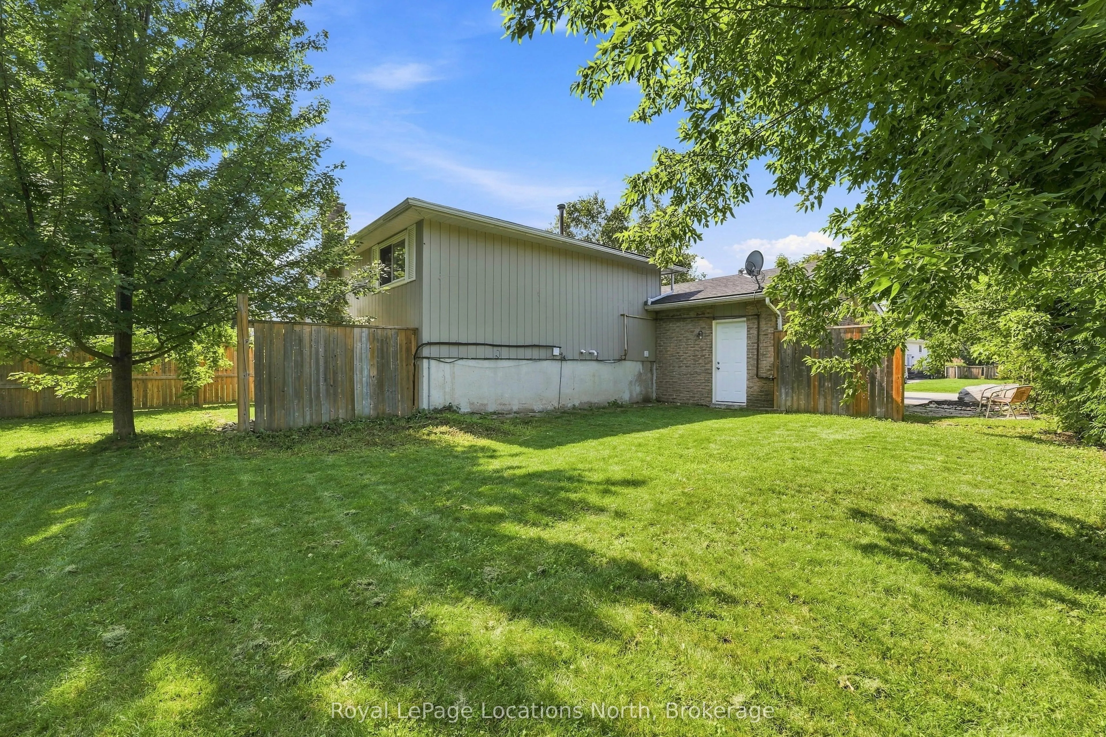 32 Courtice Crescent