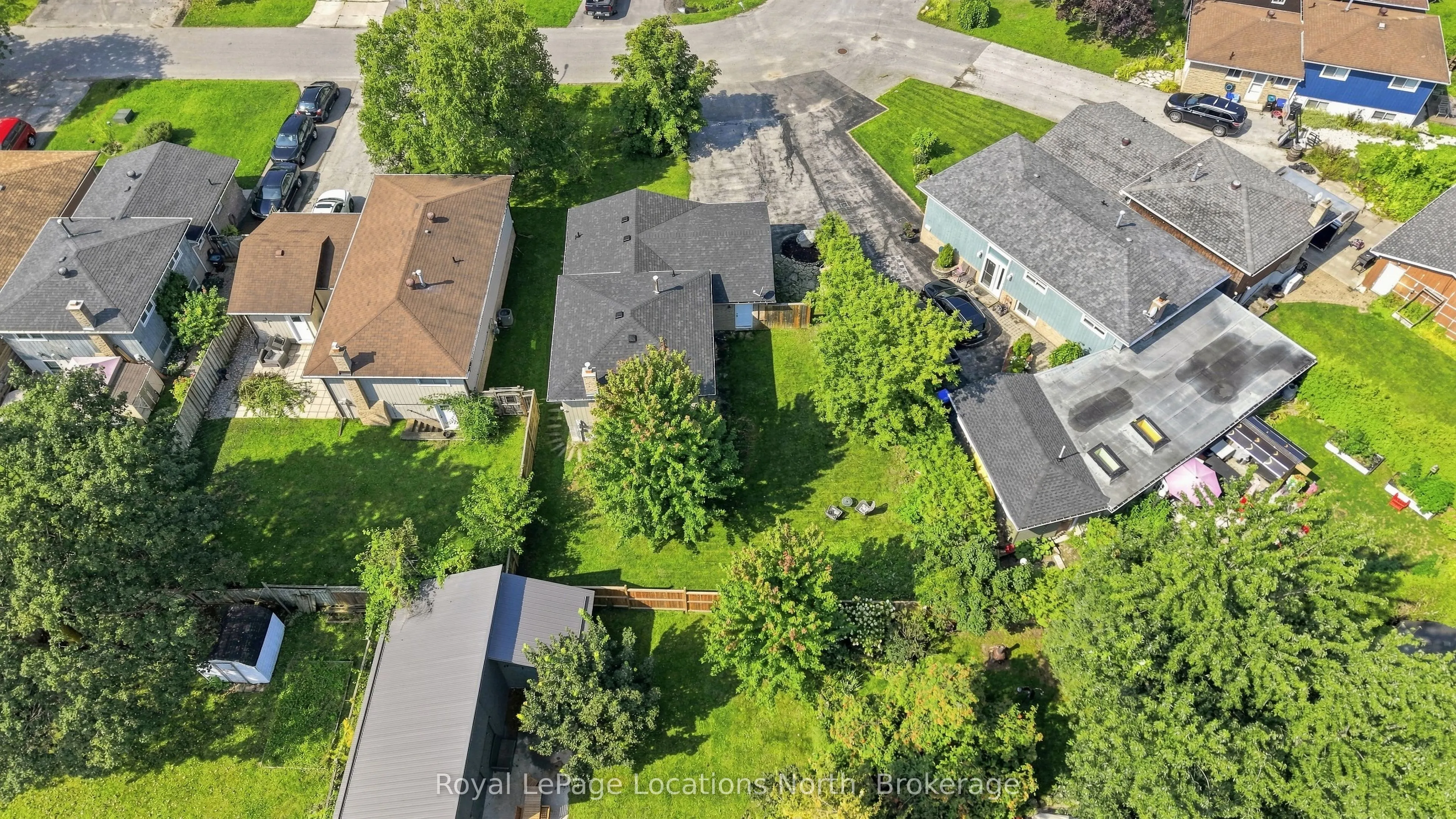 32 Courtice Crescent