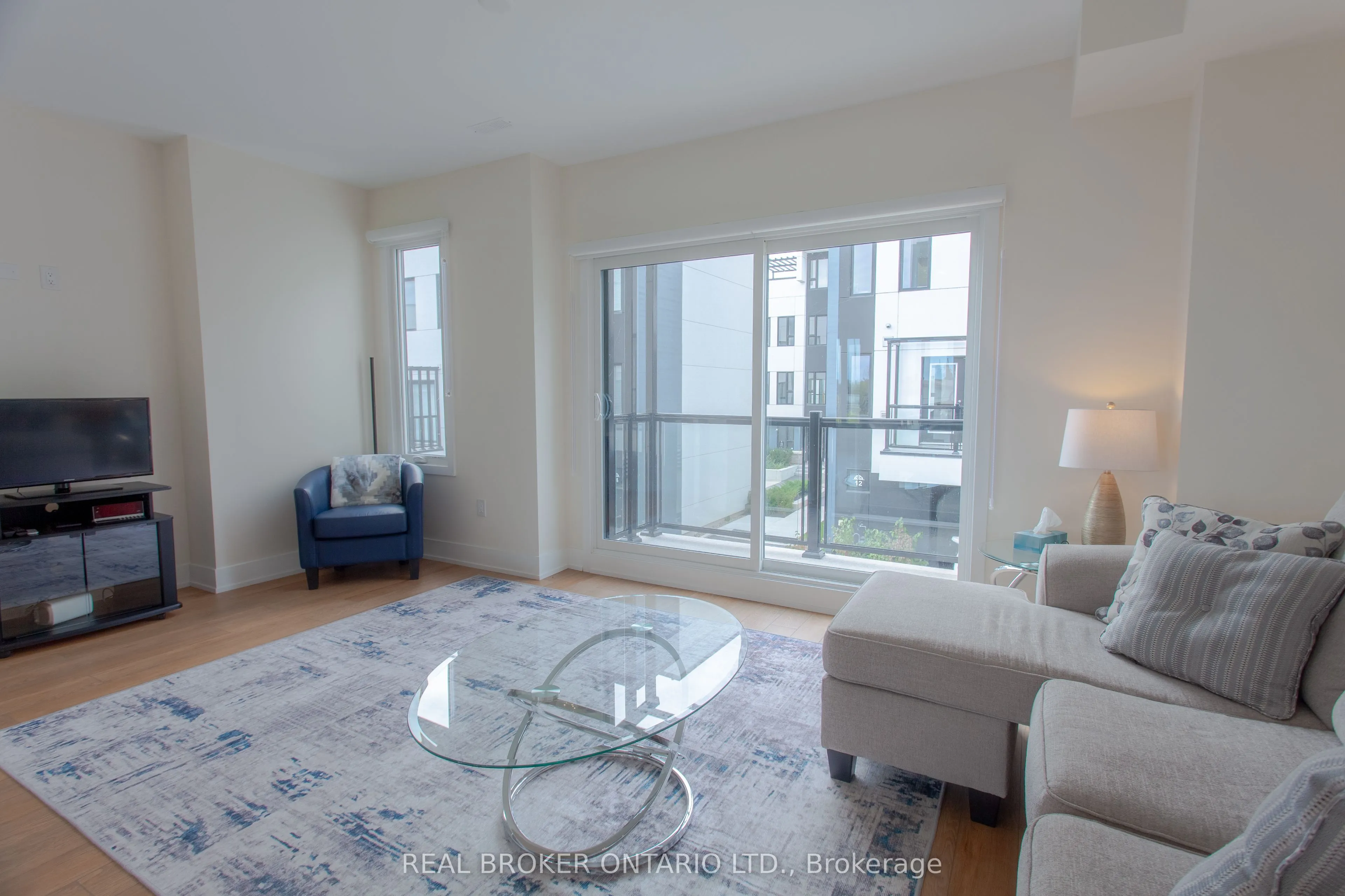 11 Mariners Pier Way