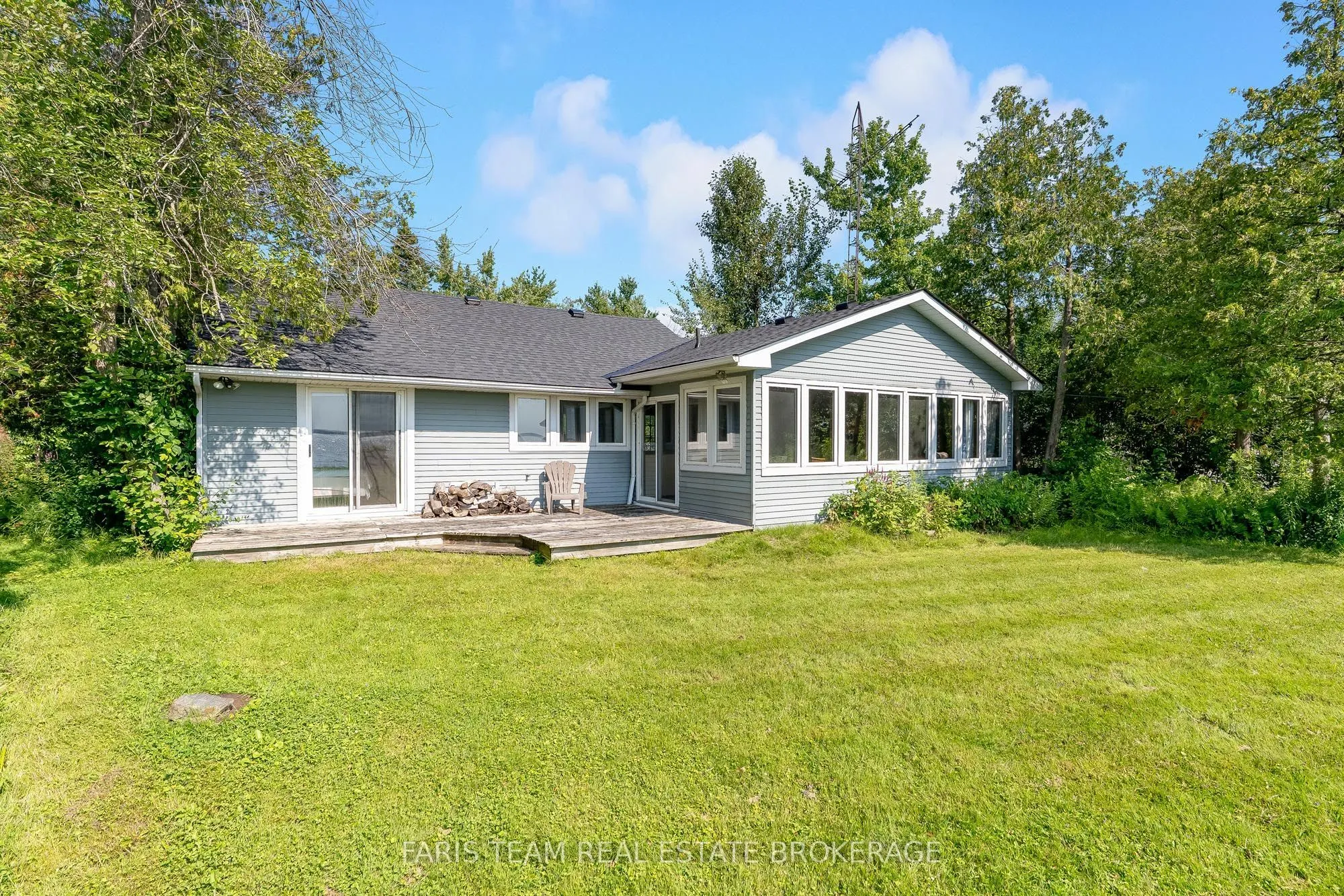 1467 Cunningham Crescent