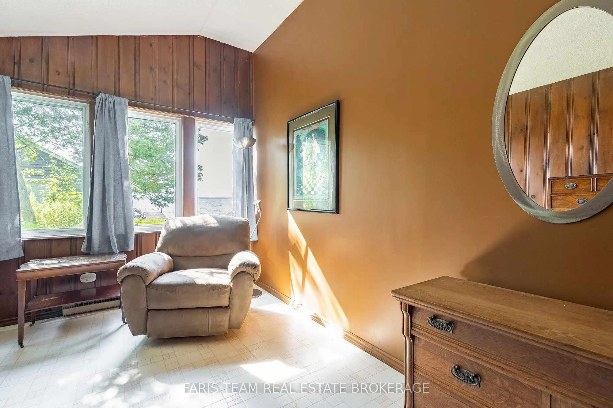 1467 Cunningham Crescent