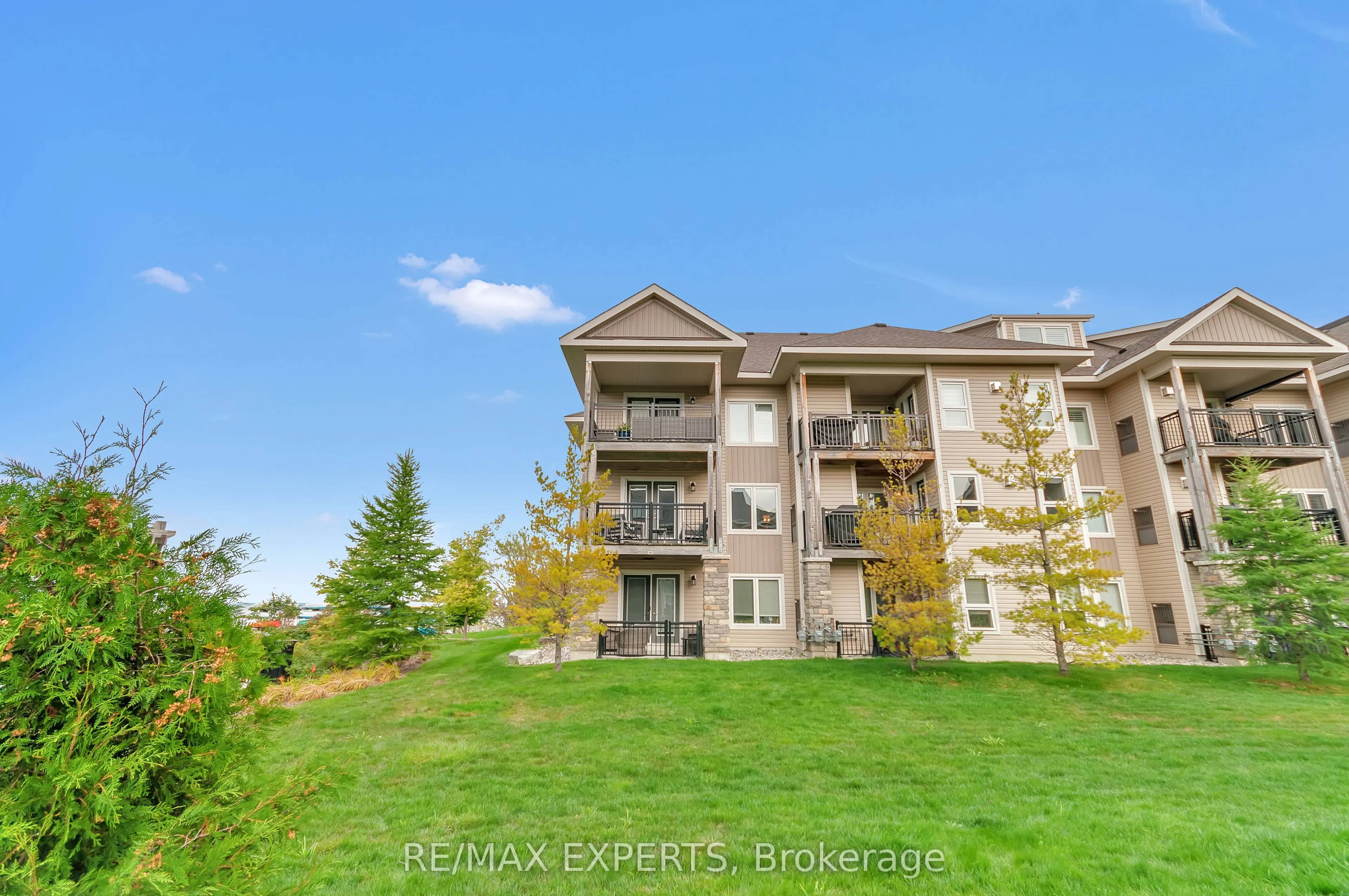 4 Cove Court #207