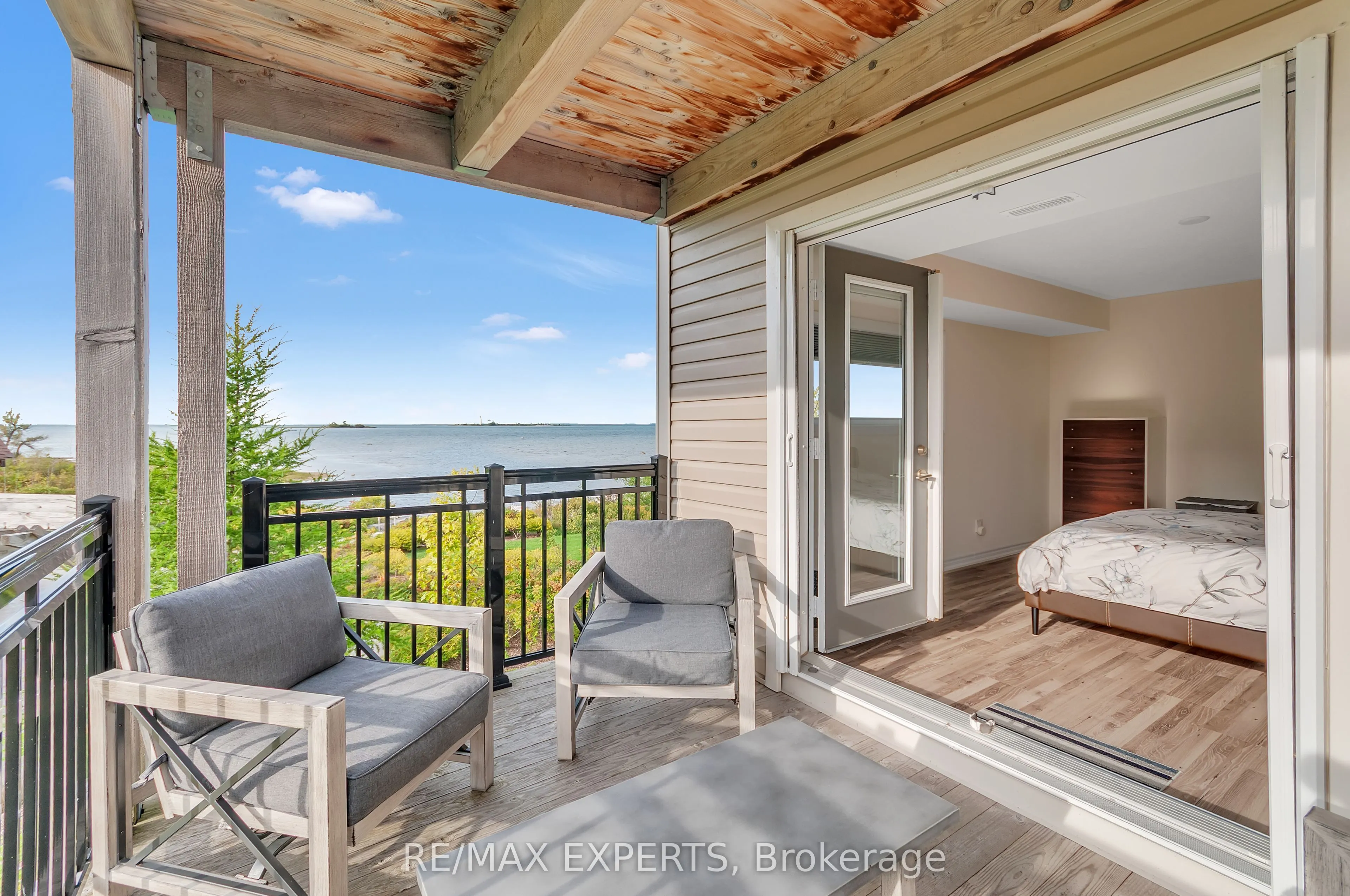 4 Cove Court #207