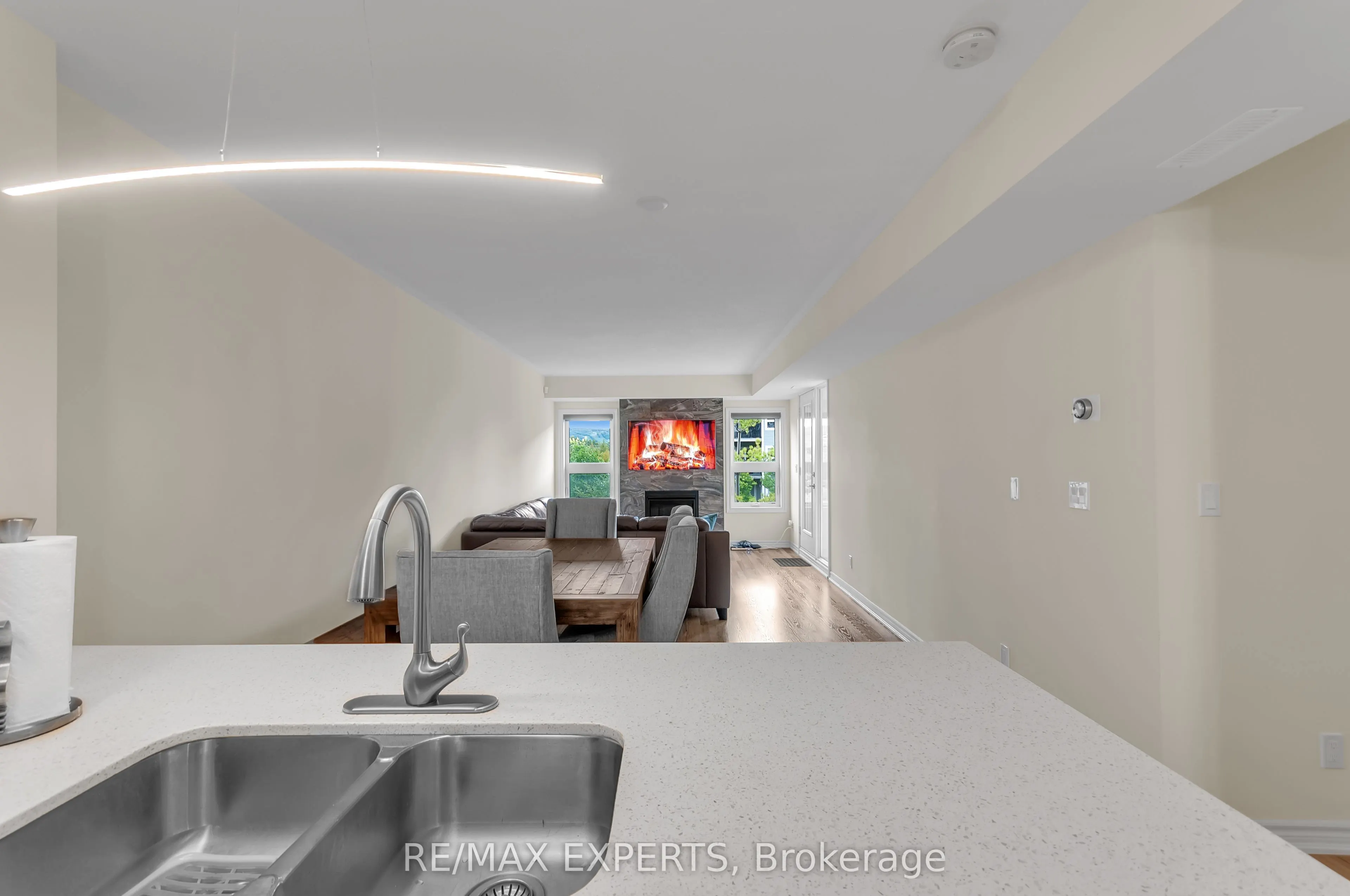 4 Cove Court #207