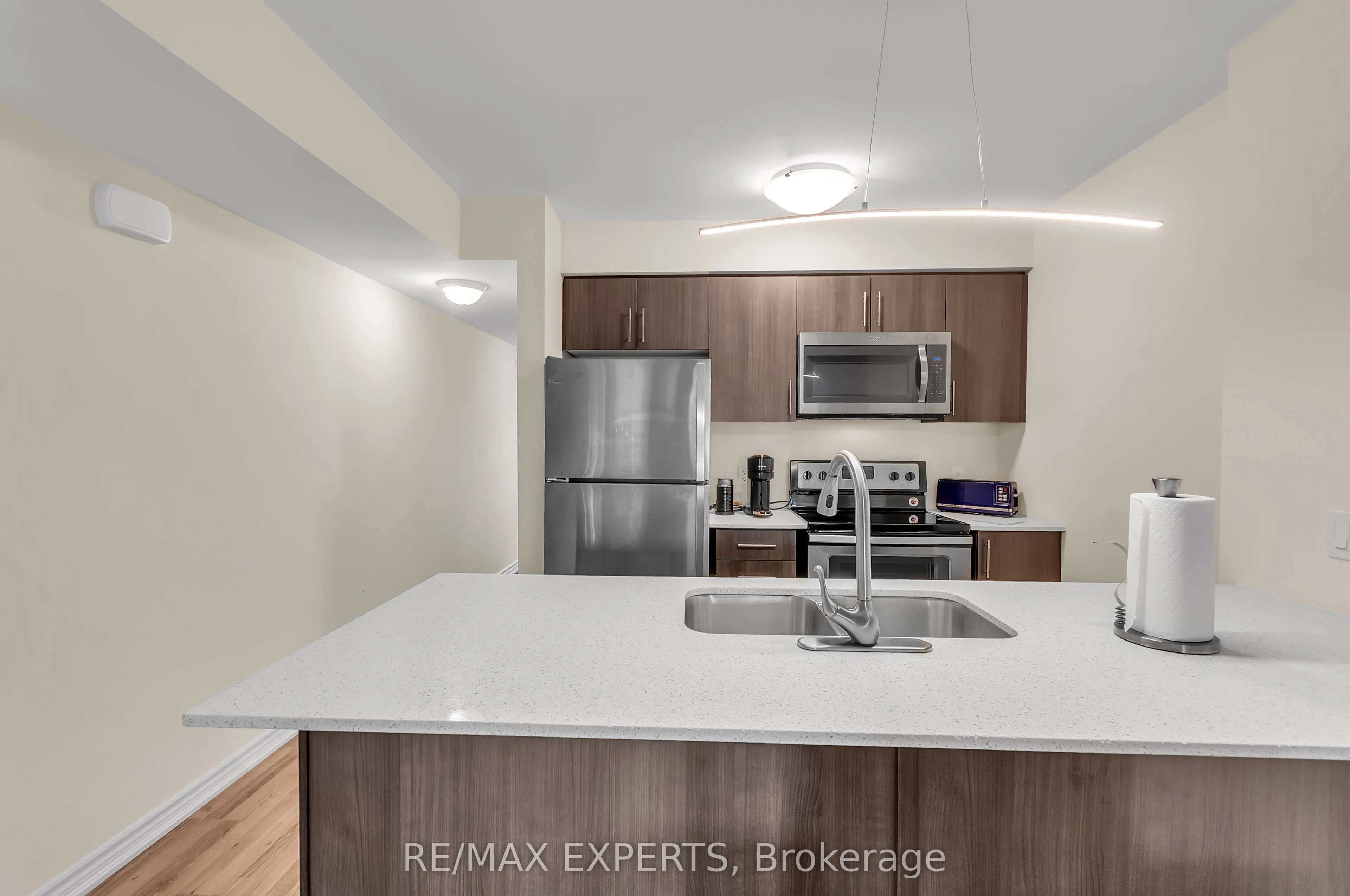 4 Cove Court #207