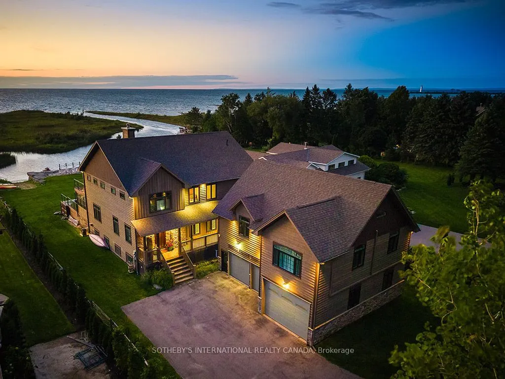 156 Bartlett Boulevard