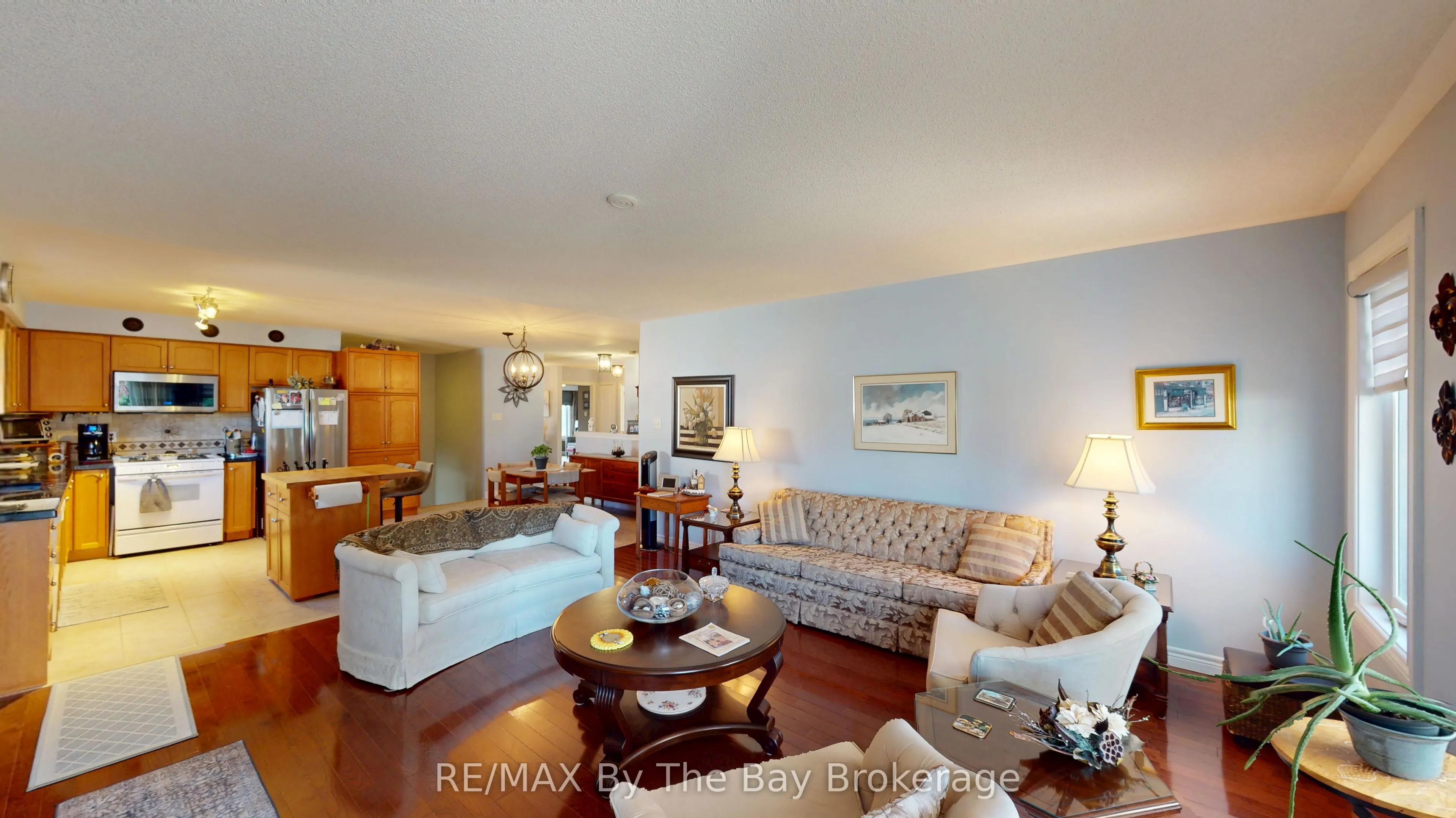8 Middleport Drive