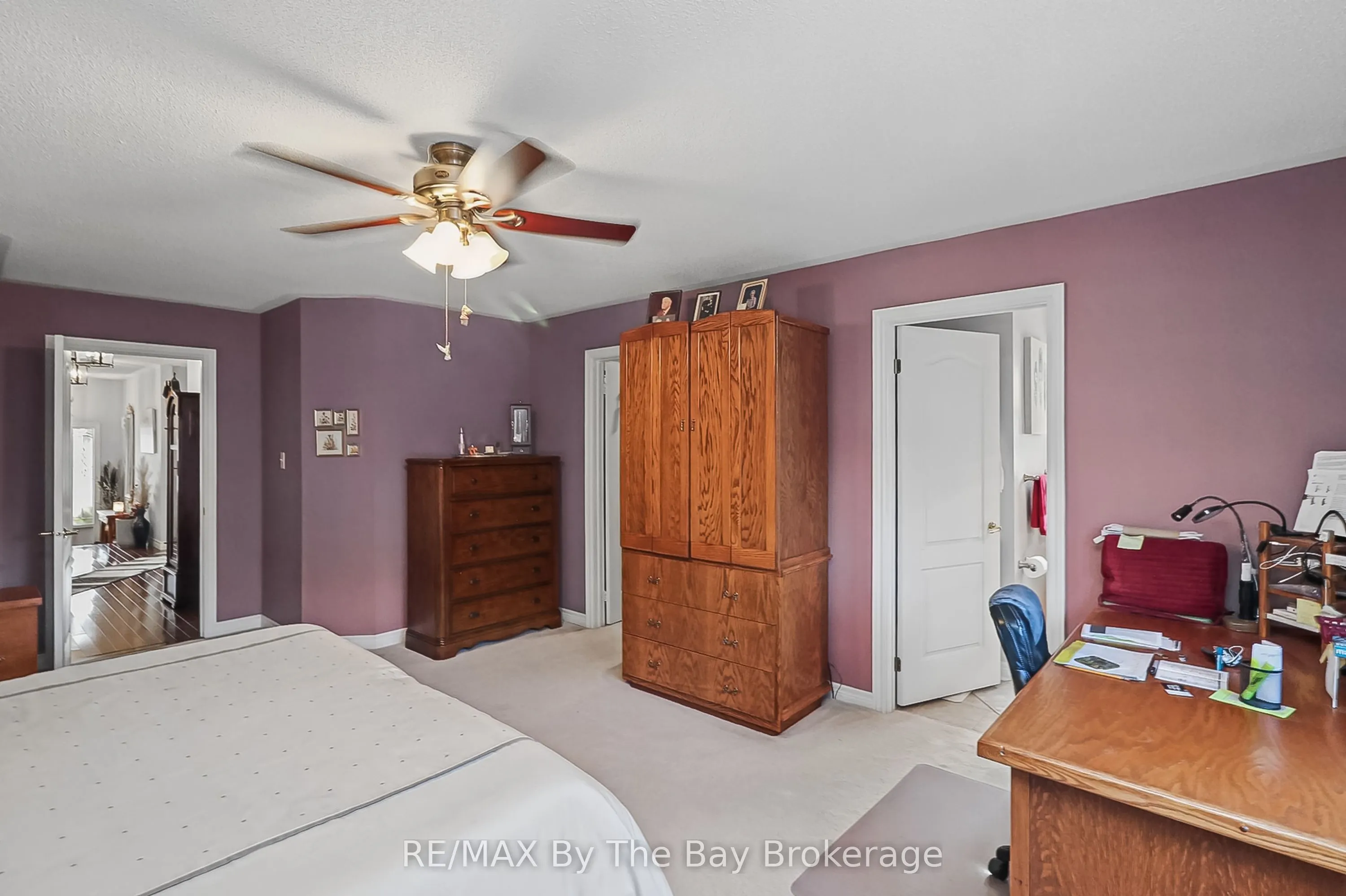 8 Middleport Drive