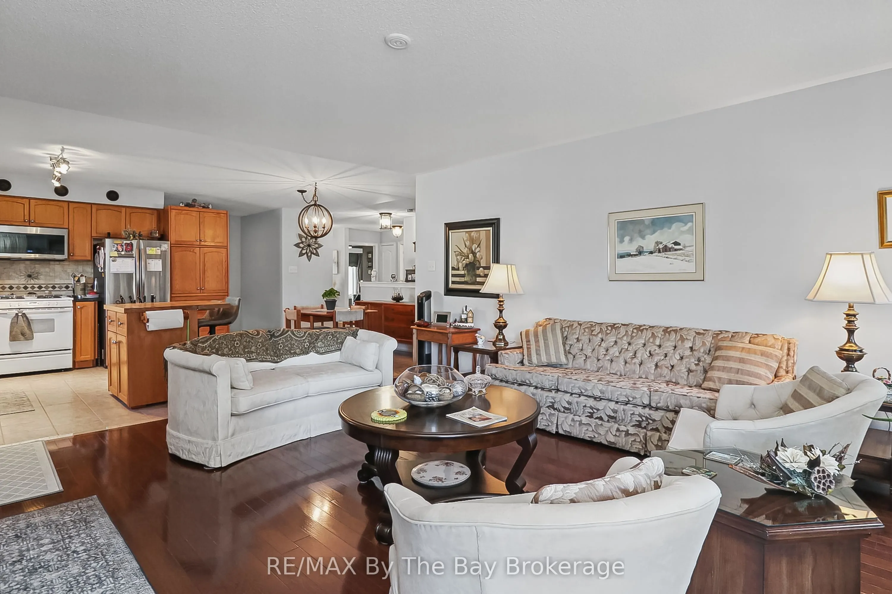 8 Middleport Drive