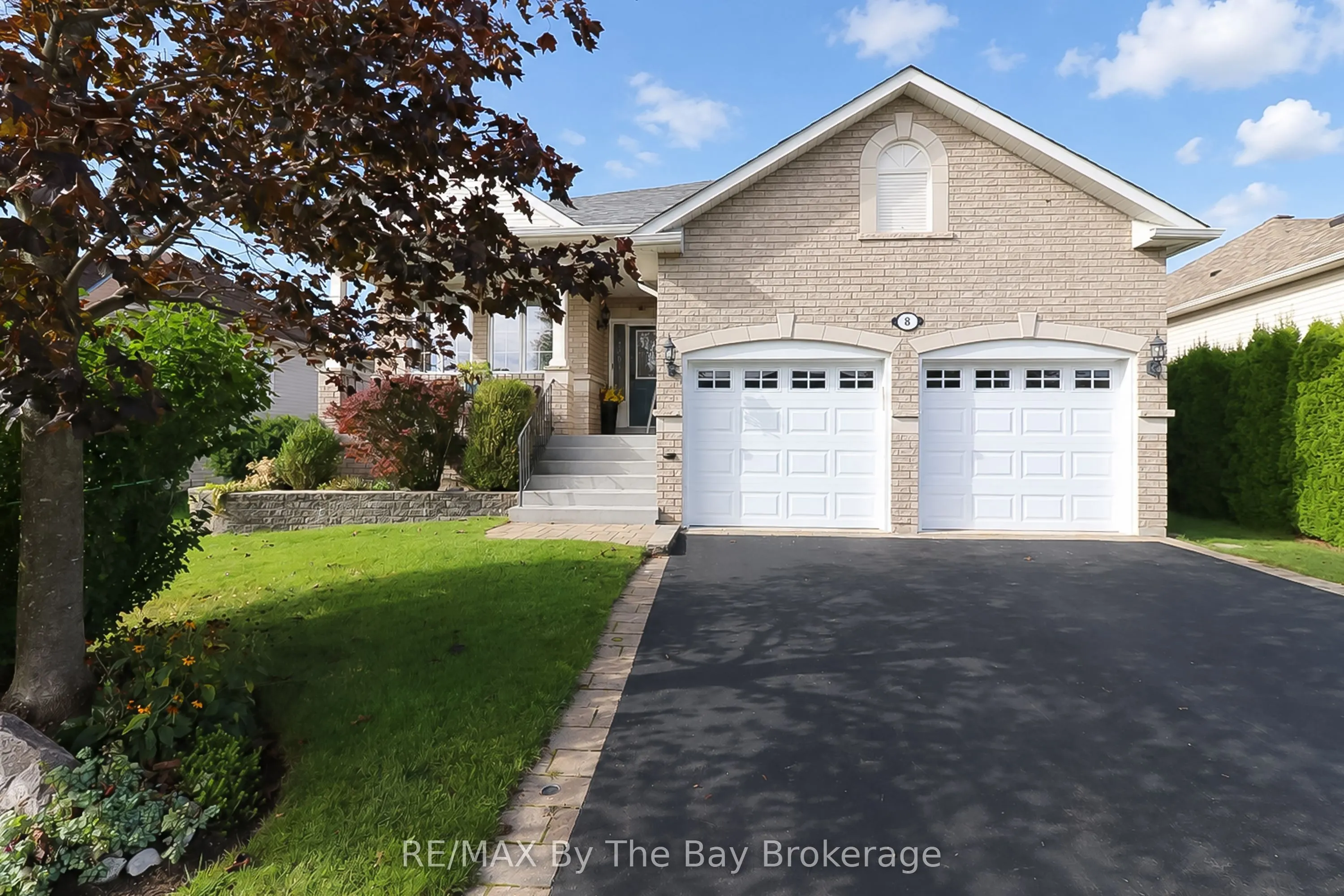 8 Middleport Drive